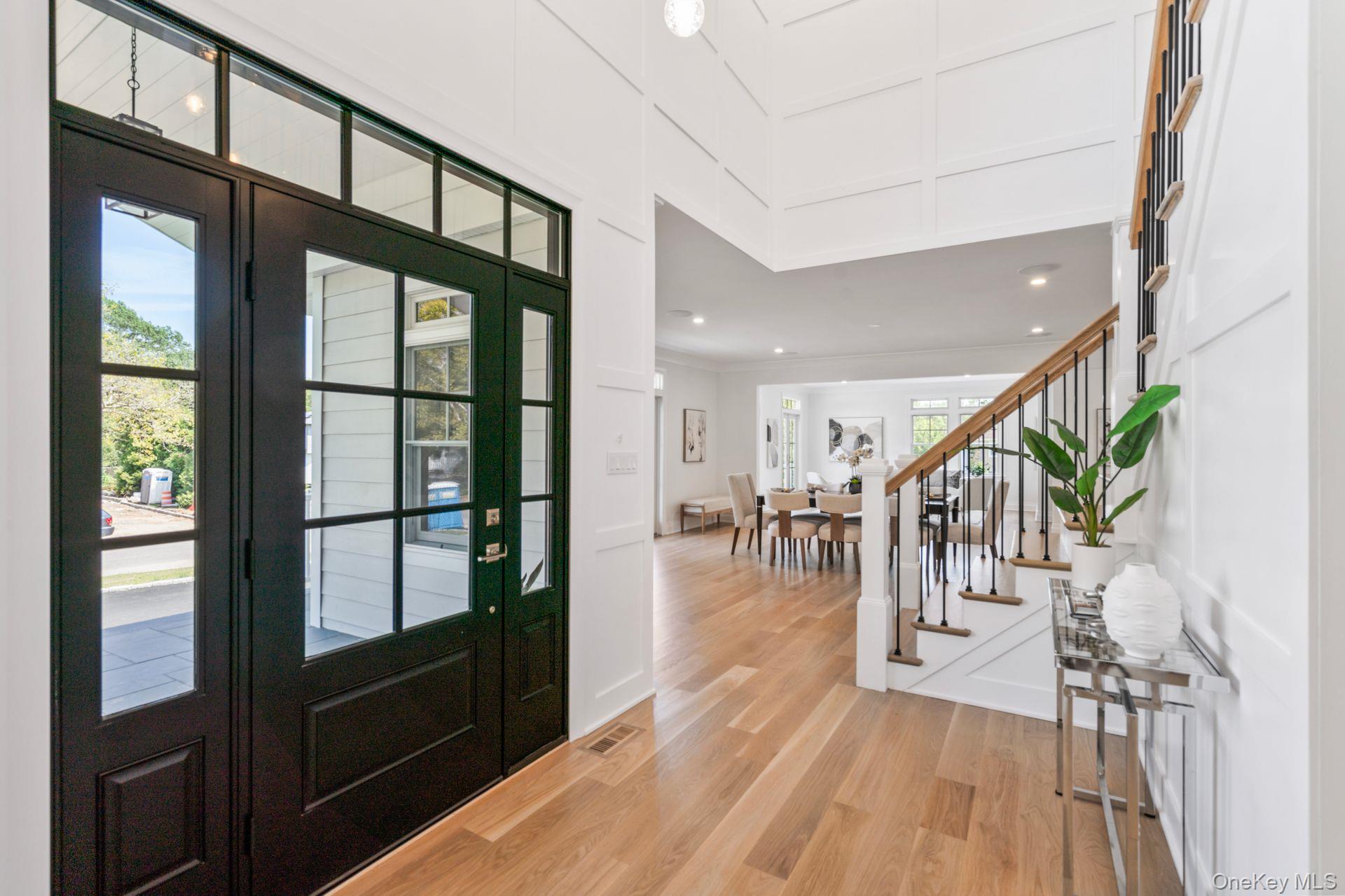 #3 photo, 10 Threepence Drive, Melville , NY 11747