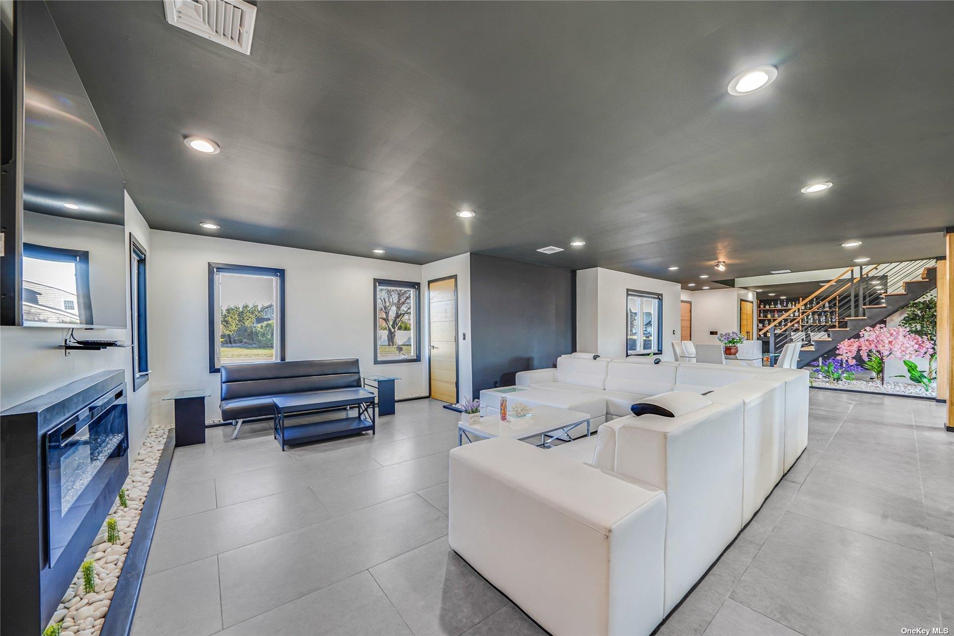 #10 photo, 110 Schooner Lane, サフォーク郡 Copiague , NY 11726