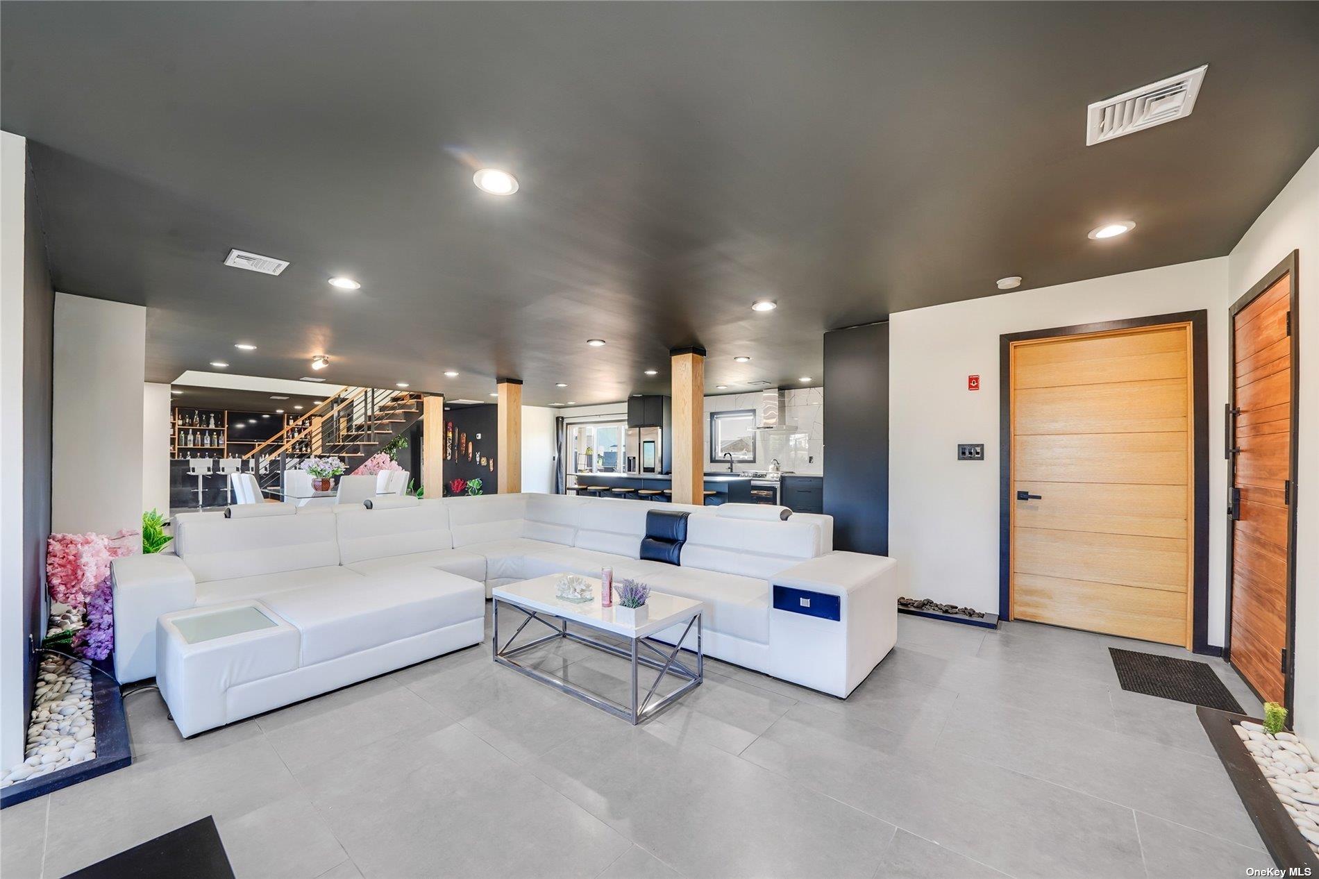 #12 photo, 110 Schooner Lane, サフォーク郡 Copiague , NY 11726