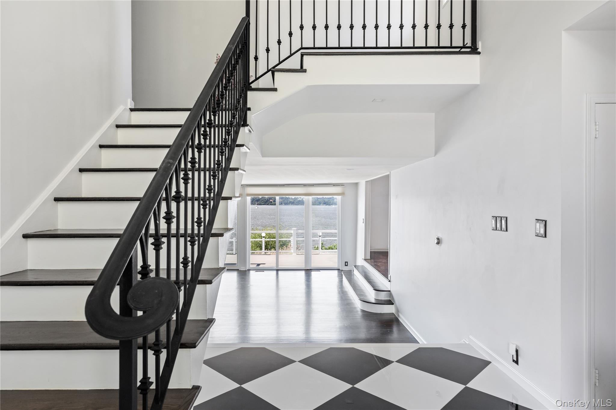 #5 photo, 14 Shorecliff Place, ナッソー郡 Great Neck , NY 11023