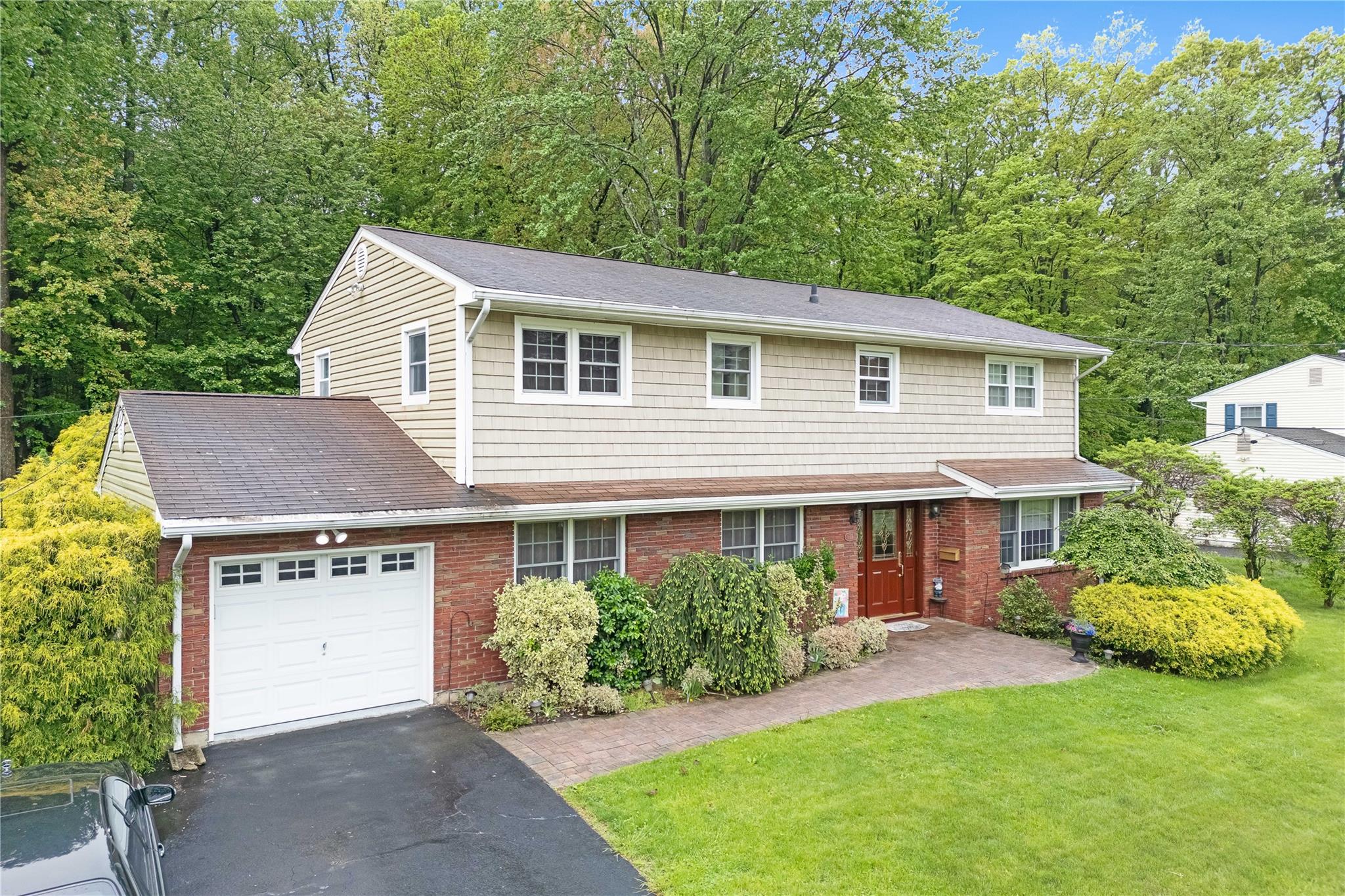 #1 photo, 15 Glenwood Drive, Blauvelt , NY 10913