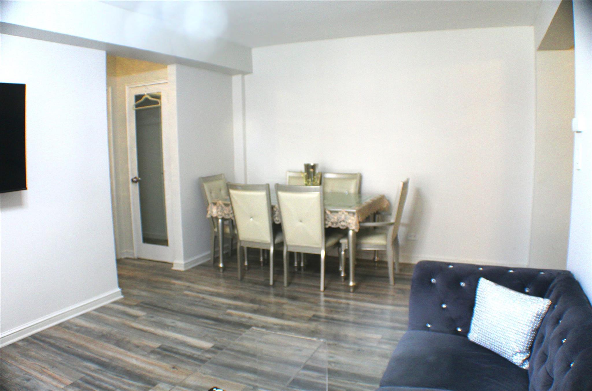 #4 photo, 112-24 Northern Boulevard, クイーンズ区 Corona , NY 11368