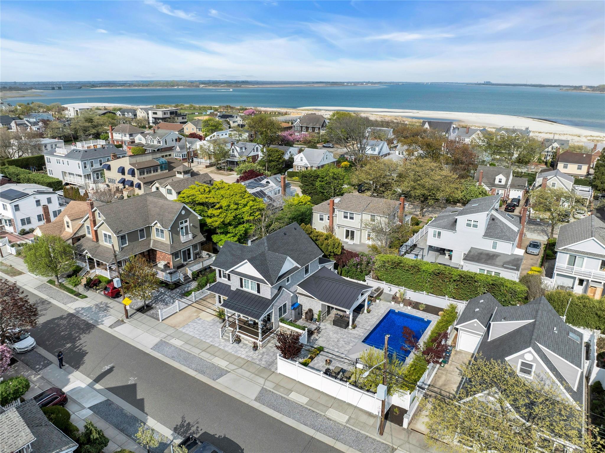 #4 photo, 70 Inwood Avenue, ナッソー郡 Point Lookout , NY 11569