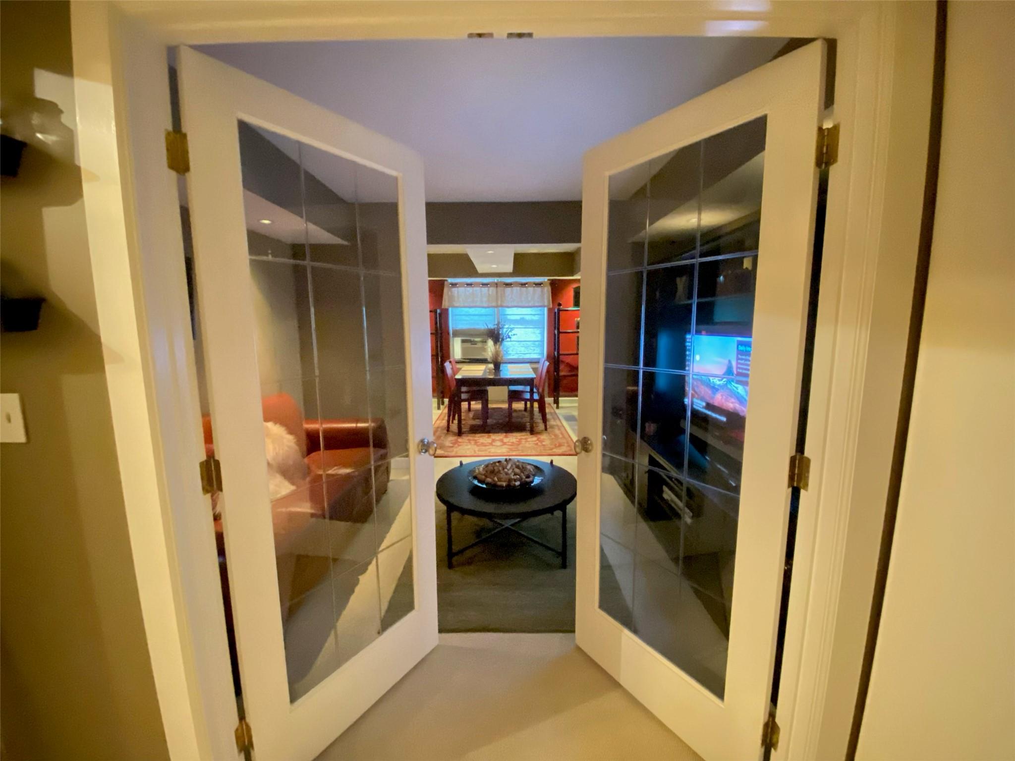 #5 photo, 110-20 71st Ave, Forest Hills , NY 11375