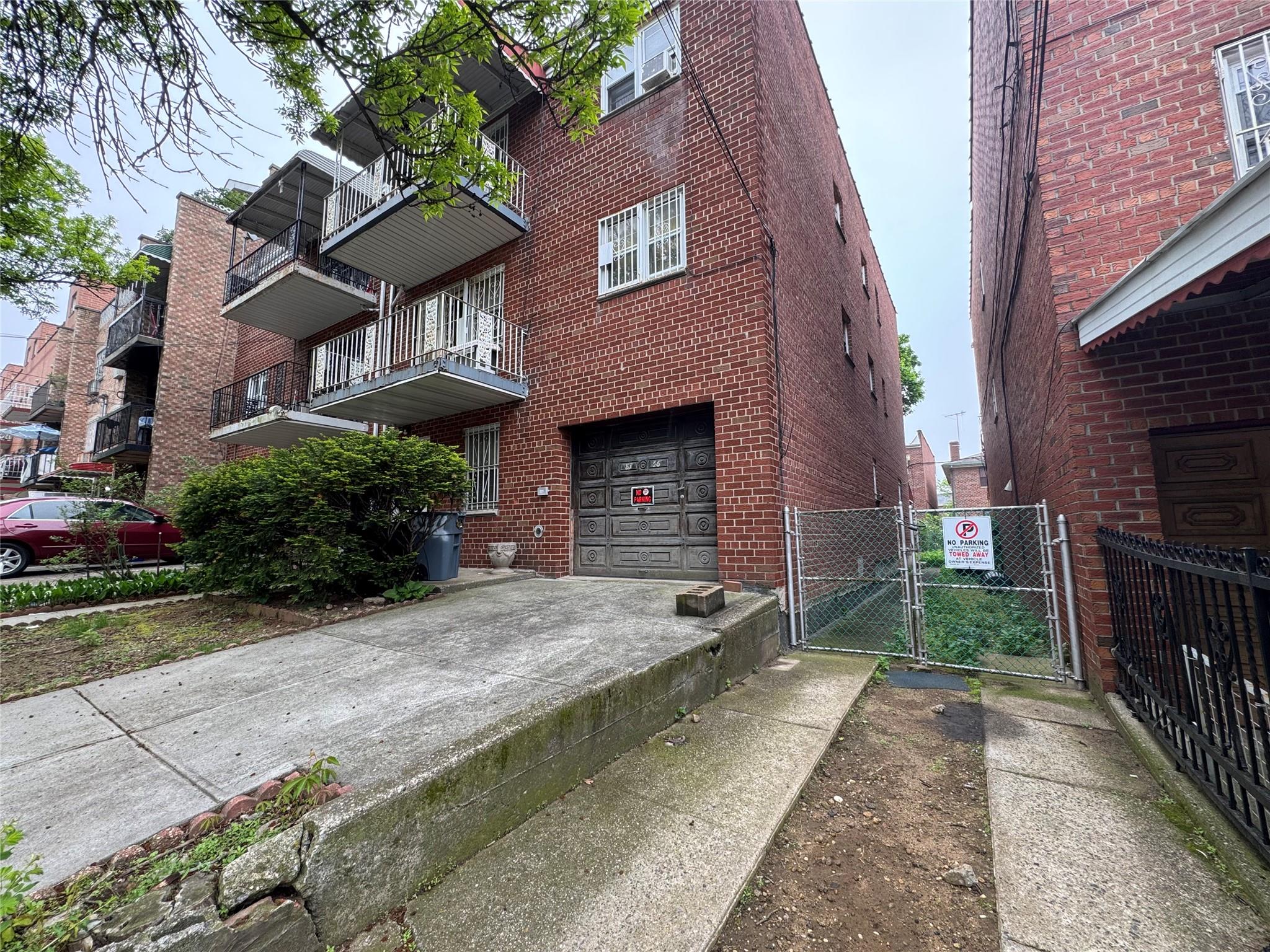 #15 photo, 87-66 52 Avenue, Elmhurst , NY 11373