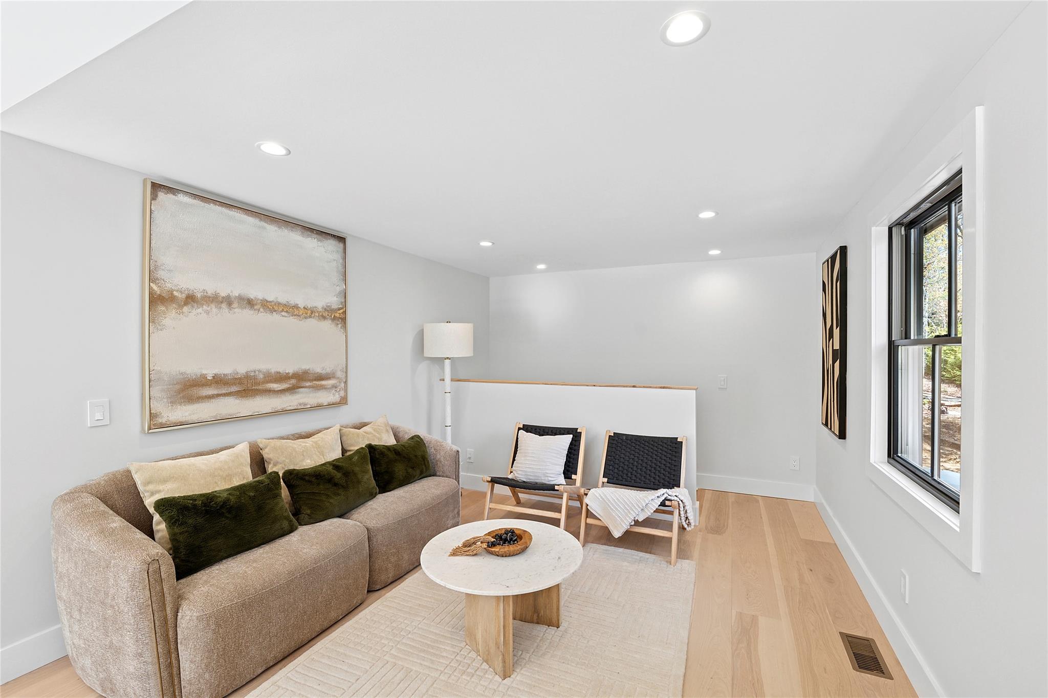 #6 photo, 20 Boatheaders Lane, East Hampton , NY 11937