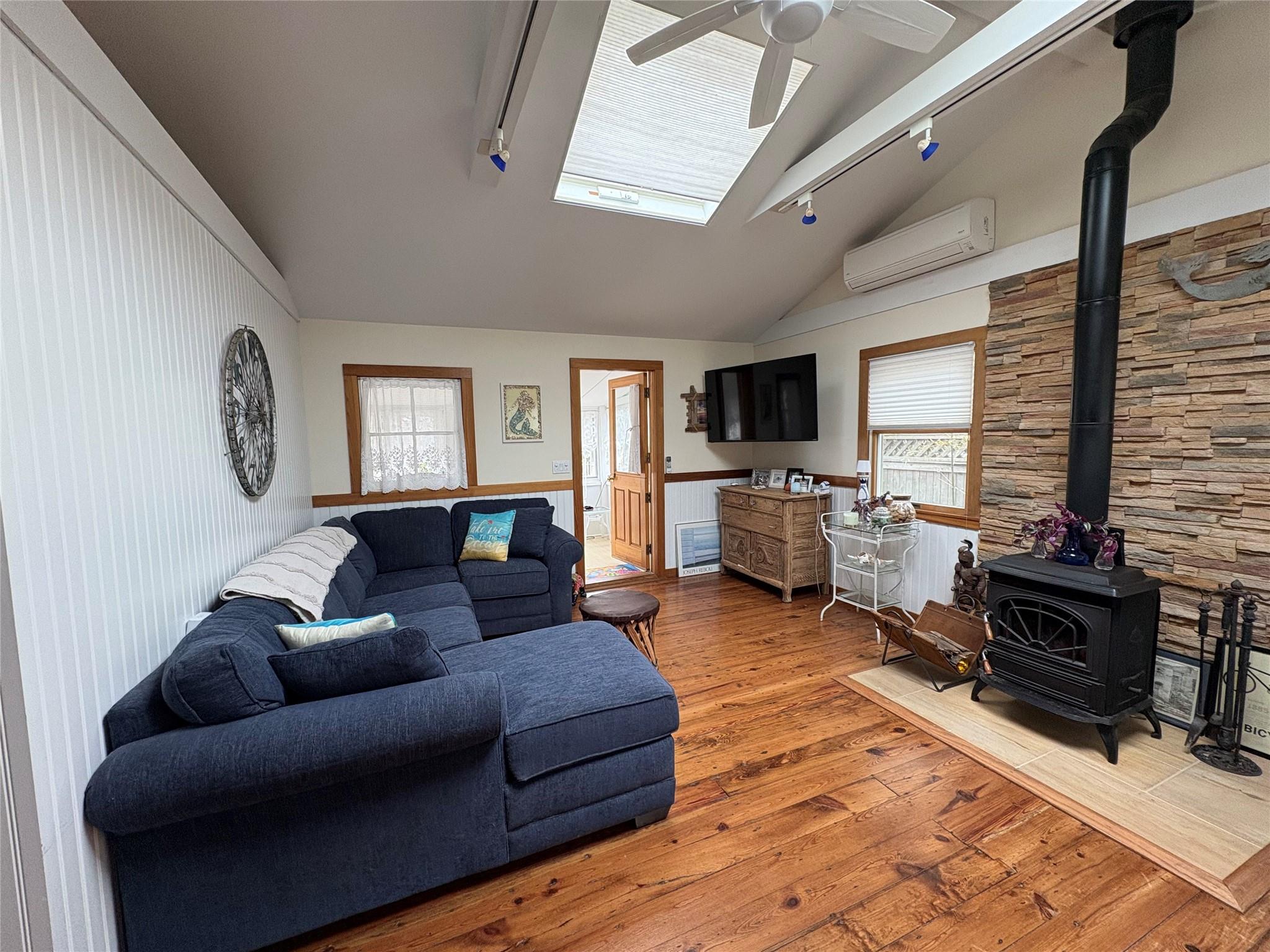 #6 photo, 177 Wilmot, Ocean Beach , NY 11770