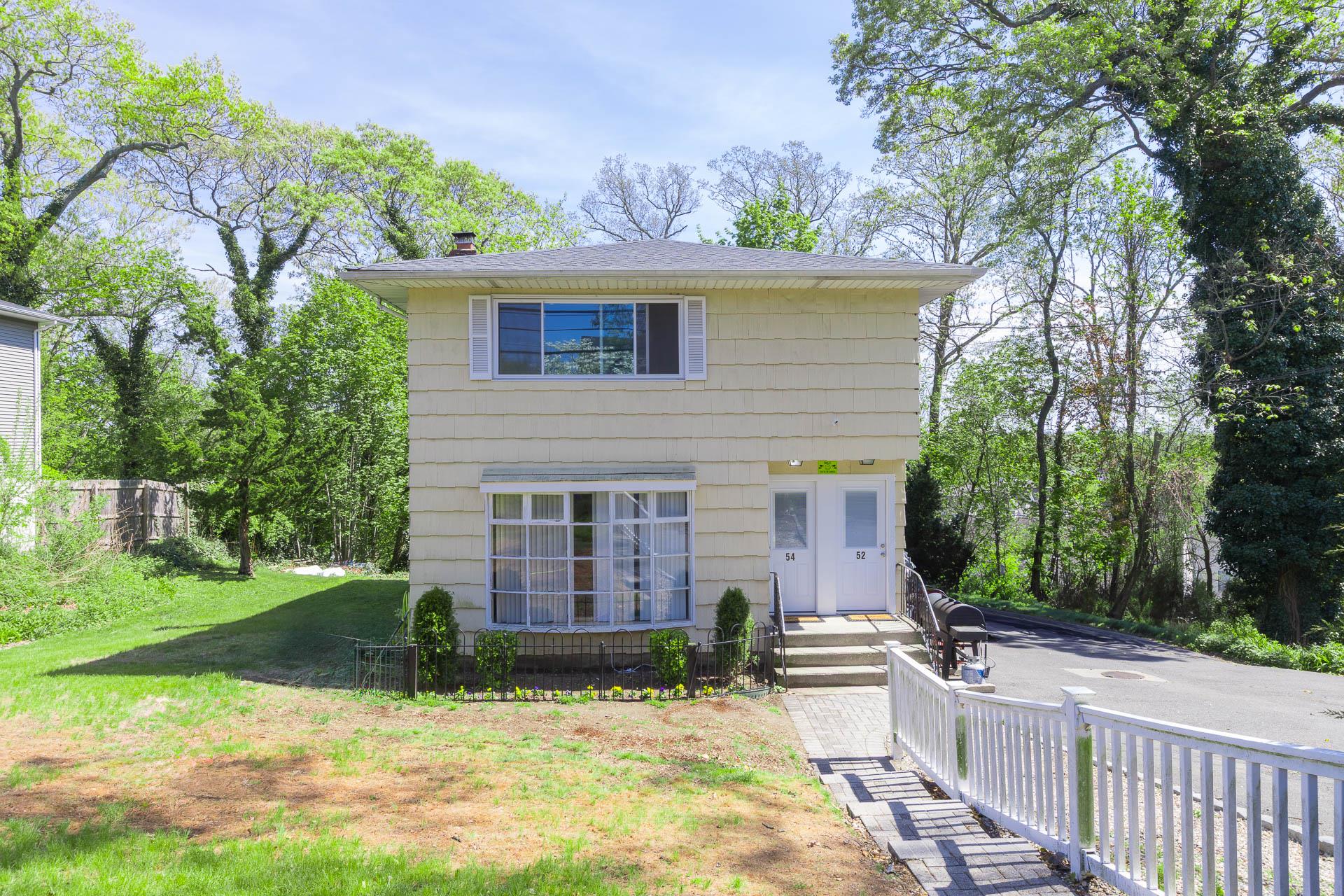 #1 photo, 52-54 Blydenburg Avenue, Smithtown , NY 11787