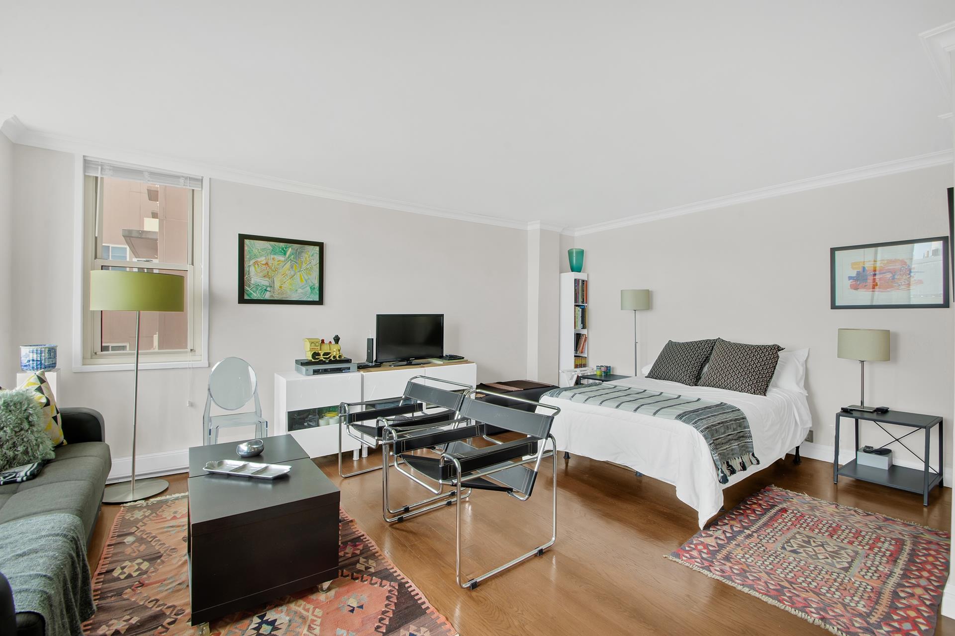 #3 photo, 575 MAIN Street, マンハッタン Roosevelt Island , NY 10044