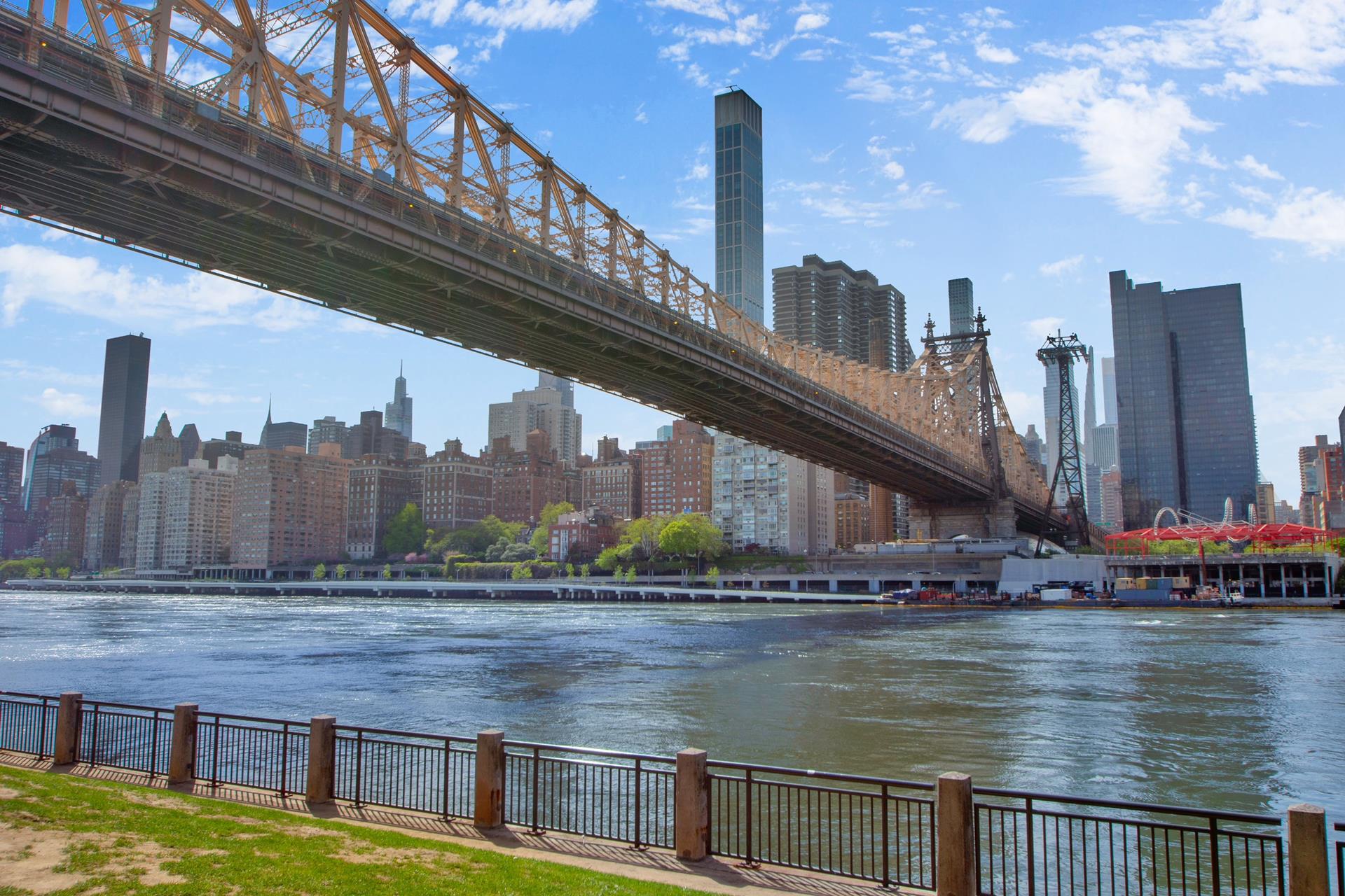 #9 photo, 575 MAIN Street, マンハッタン Roosevelt Island , NY 10044