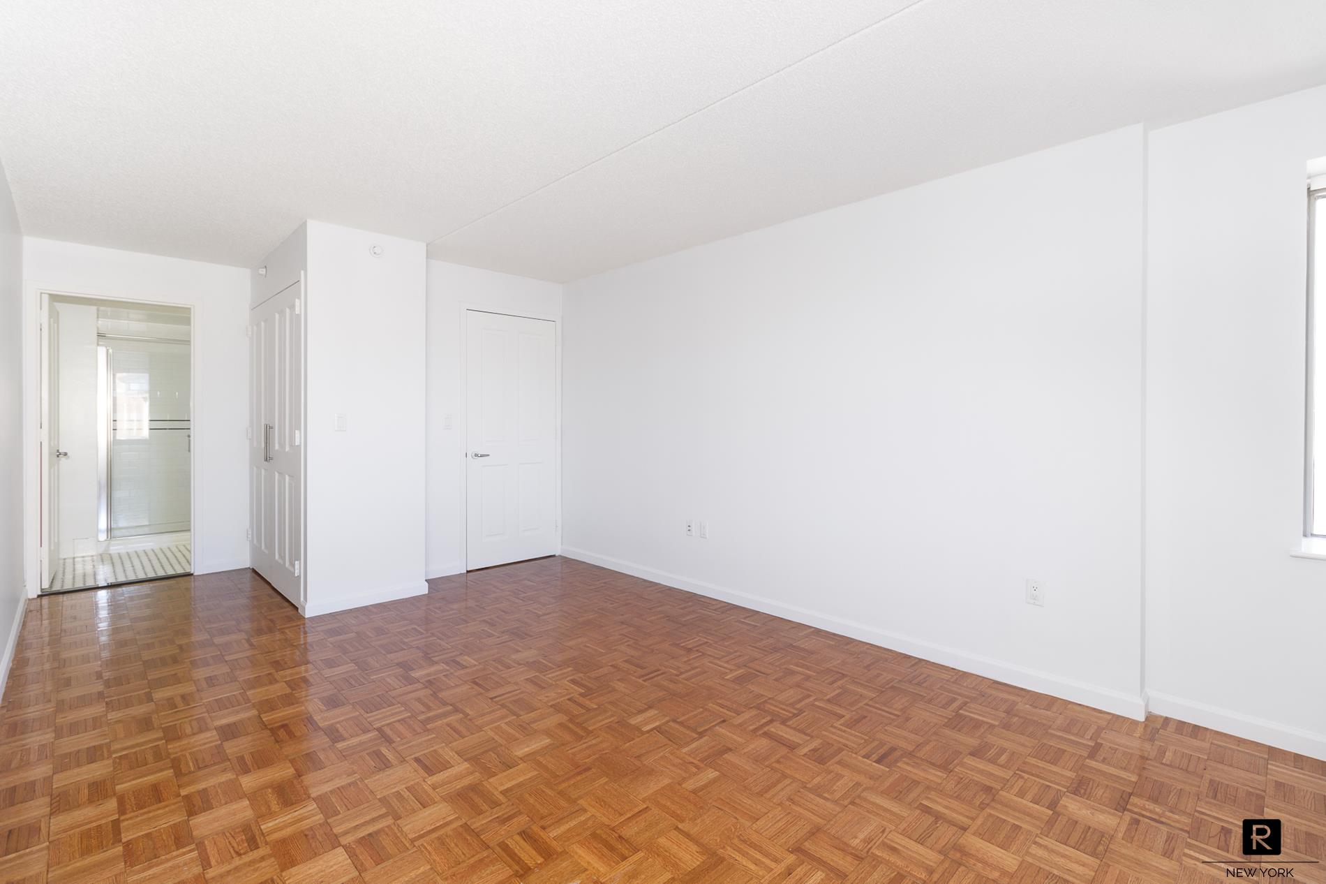 #10 photo, 300 W 135th Street, マンハッタン West Harlem , NY 10030