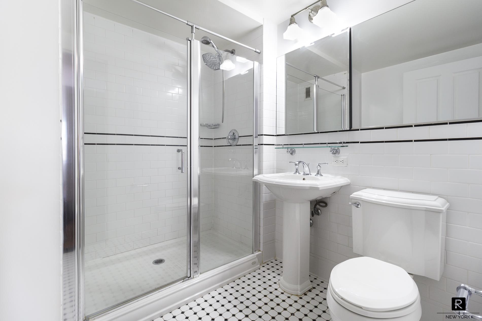 #13 photo, 300 W 135th Street, マンハッタン West Harlem , NY 10030