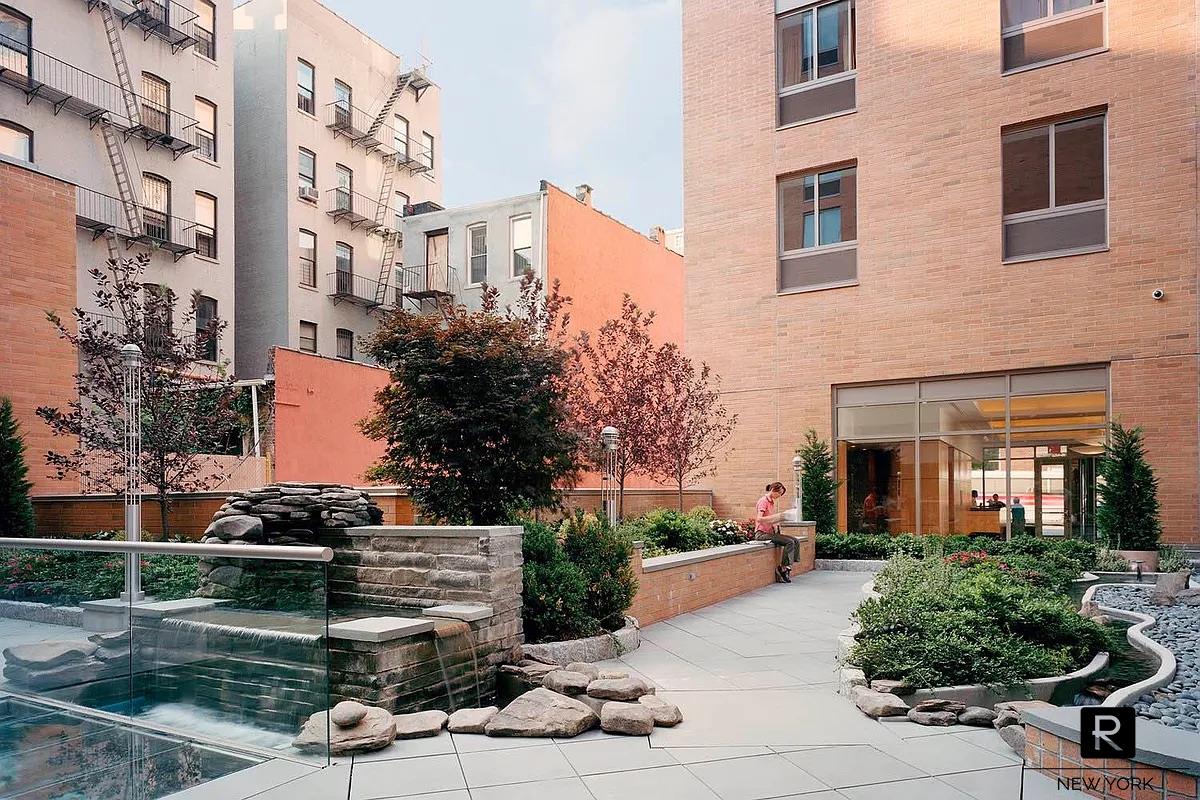 #16 photo, 300 W 135th Street, マンハッタン West Harlem , NY 10030