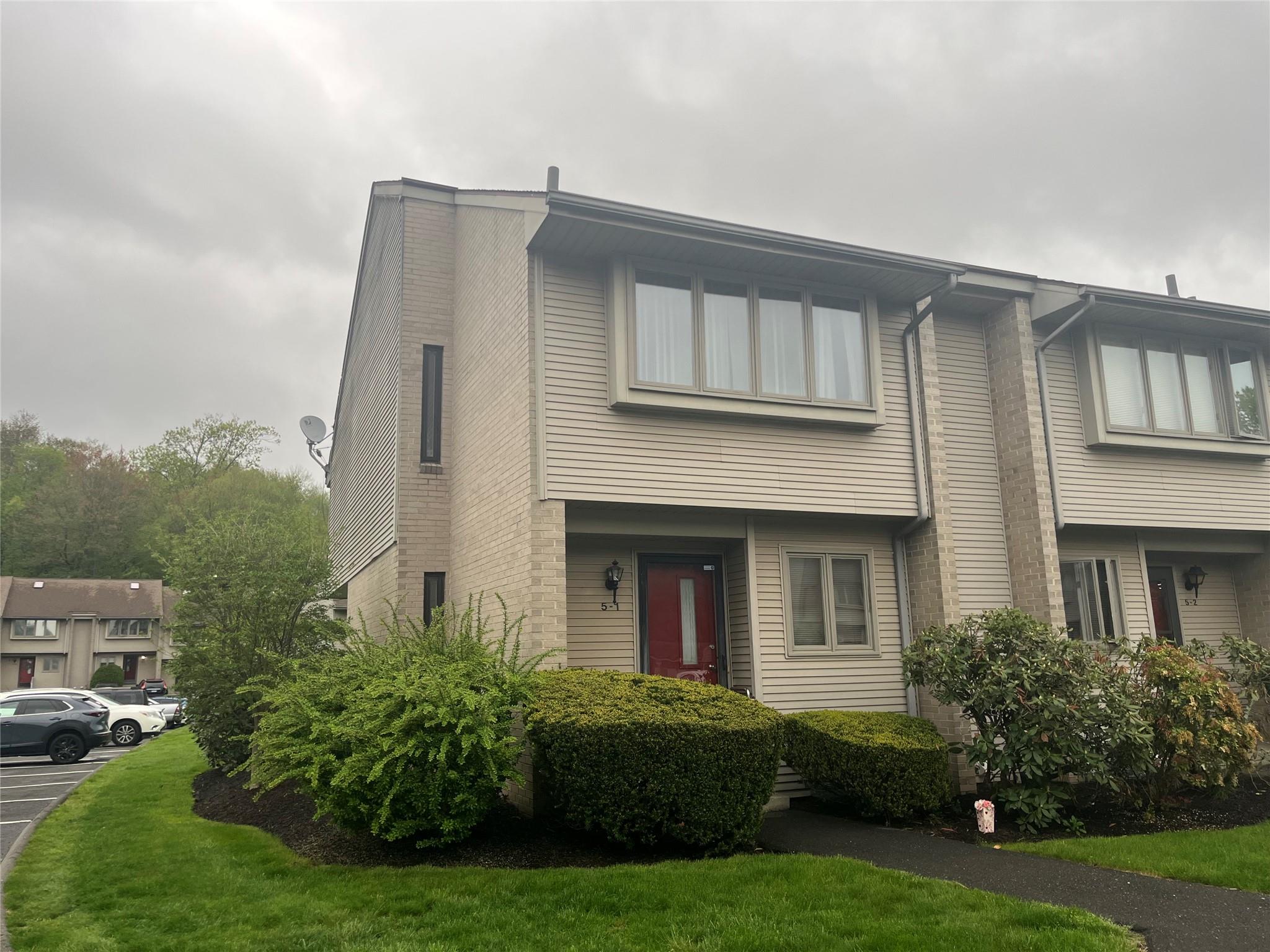 #1 photo, 827 oronoke Road, Call Listing Agent , NY 06708