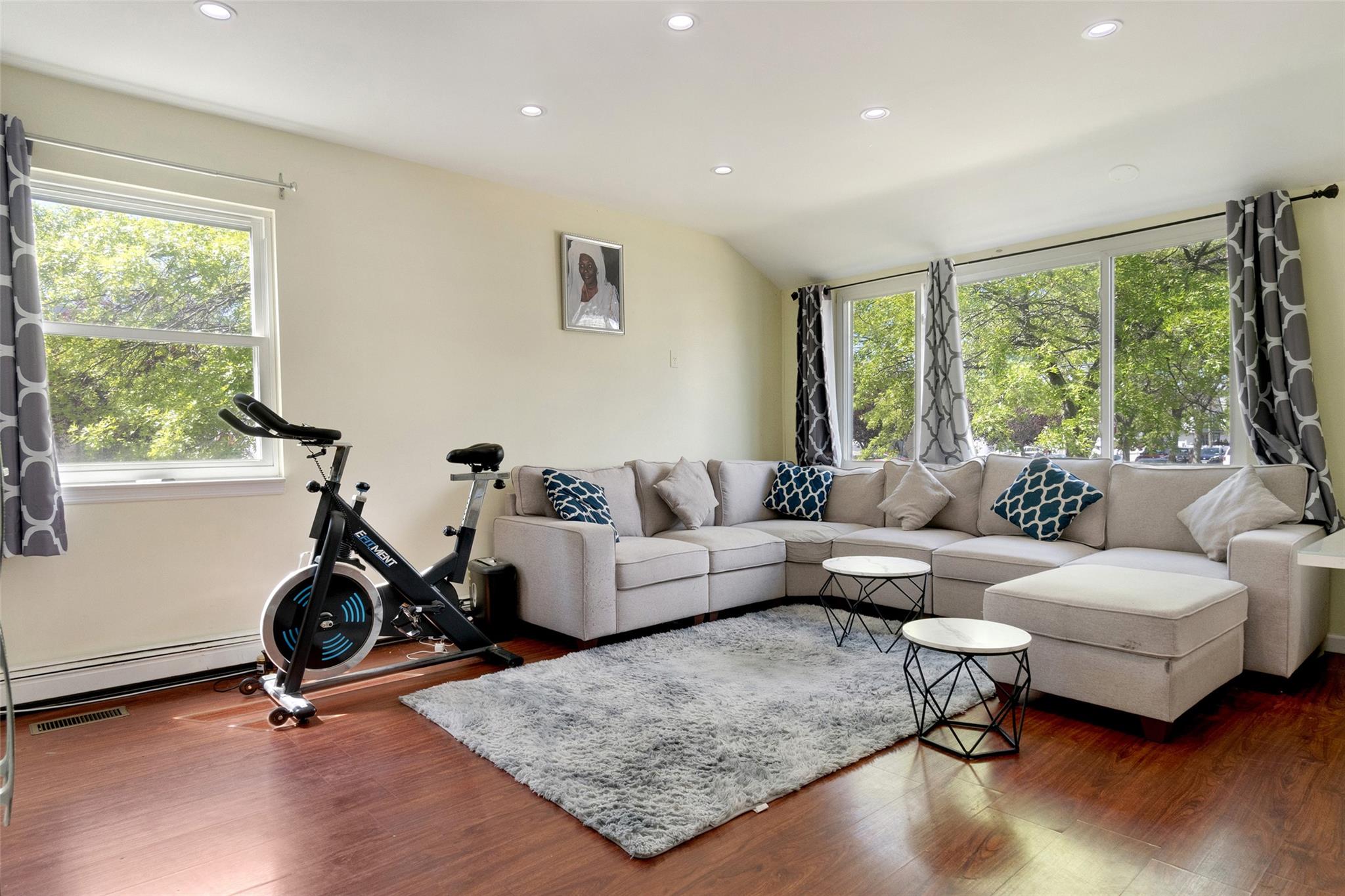 #4 photo, 6235 Burchell Road, クイーンズ区 Arverne , NY 11692