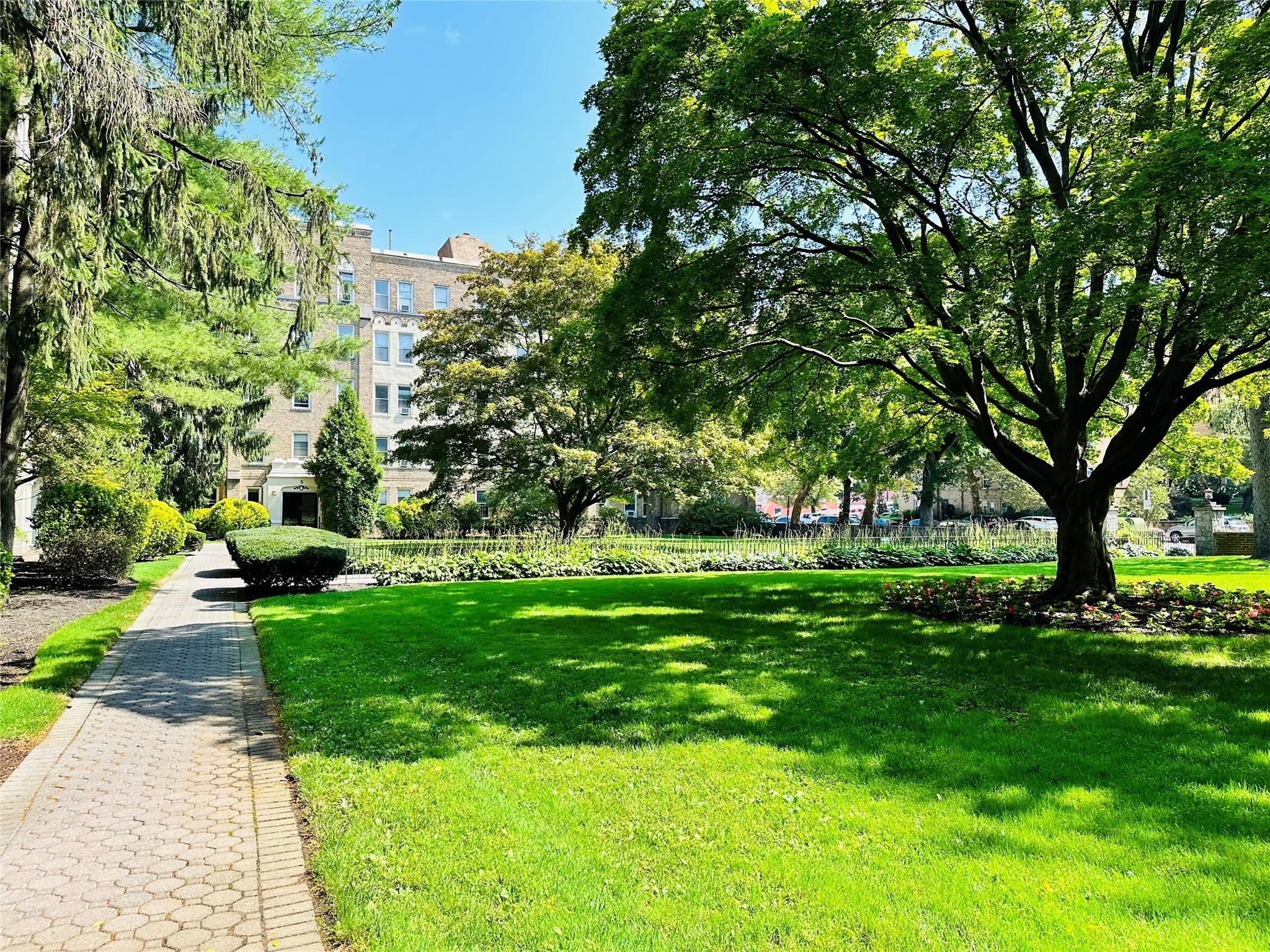 #9 photo, 472 Gramatan Avenue, Mount Vernon , NY 10552