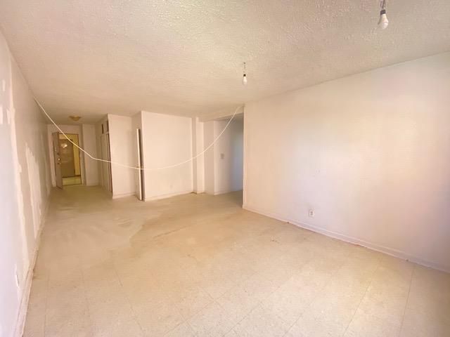 #5 photo, 8615 Dongan Avenue, クイーンズ区 Elmhurst , NY 11373