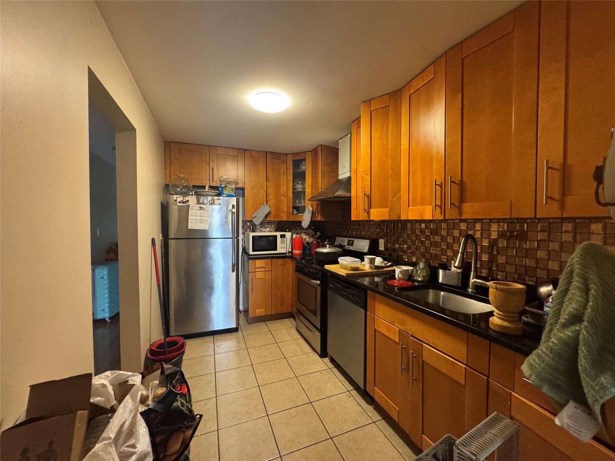 #5 photo, 24-20 94 Street, クイーンズ区 East Elmhurst , NY 11369