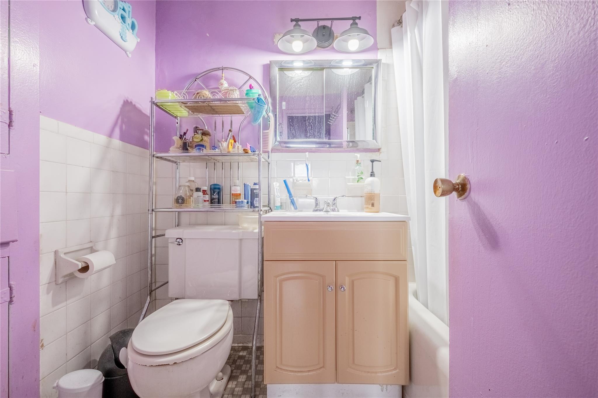 #7 photo, 89-15 Parsons Boulevard, Jamaica , NY 11432