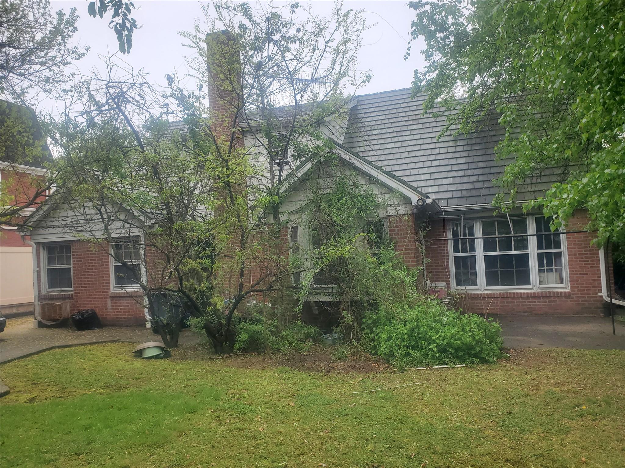 #4 photo, 112-30 68 Avenue, Forest Hills , NY 11375