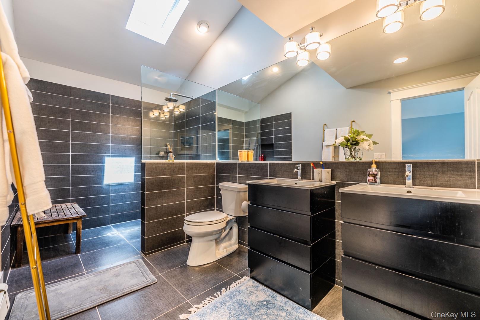 #15 photo, 60 Bayview Drive, サフォーク郡 Huntington , NY 11743