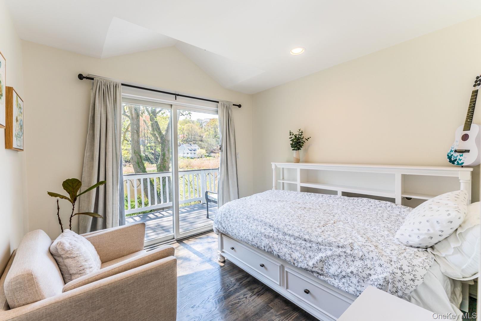 #16 photo, 60 Bayview Drive, サフォーク郡 Huntington , NY 11743