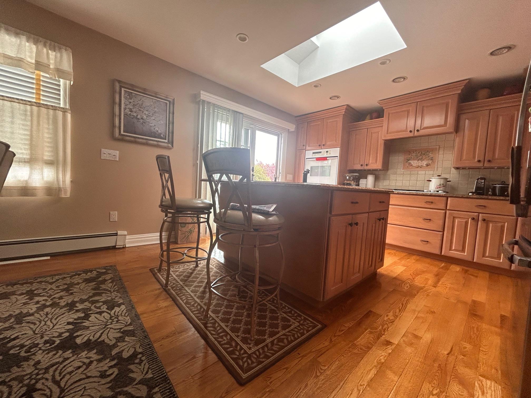 #6 photo, 36 Shore Drive, Copiague , NY 11726