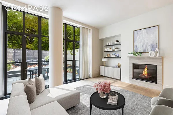 #1 photo, 215 Sullivan Street, Greenwich Village , NY 10012