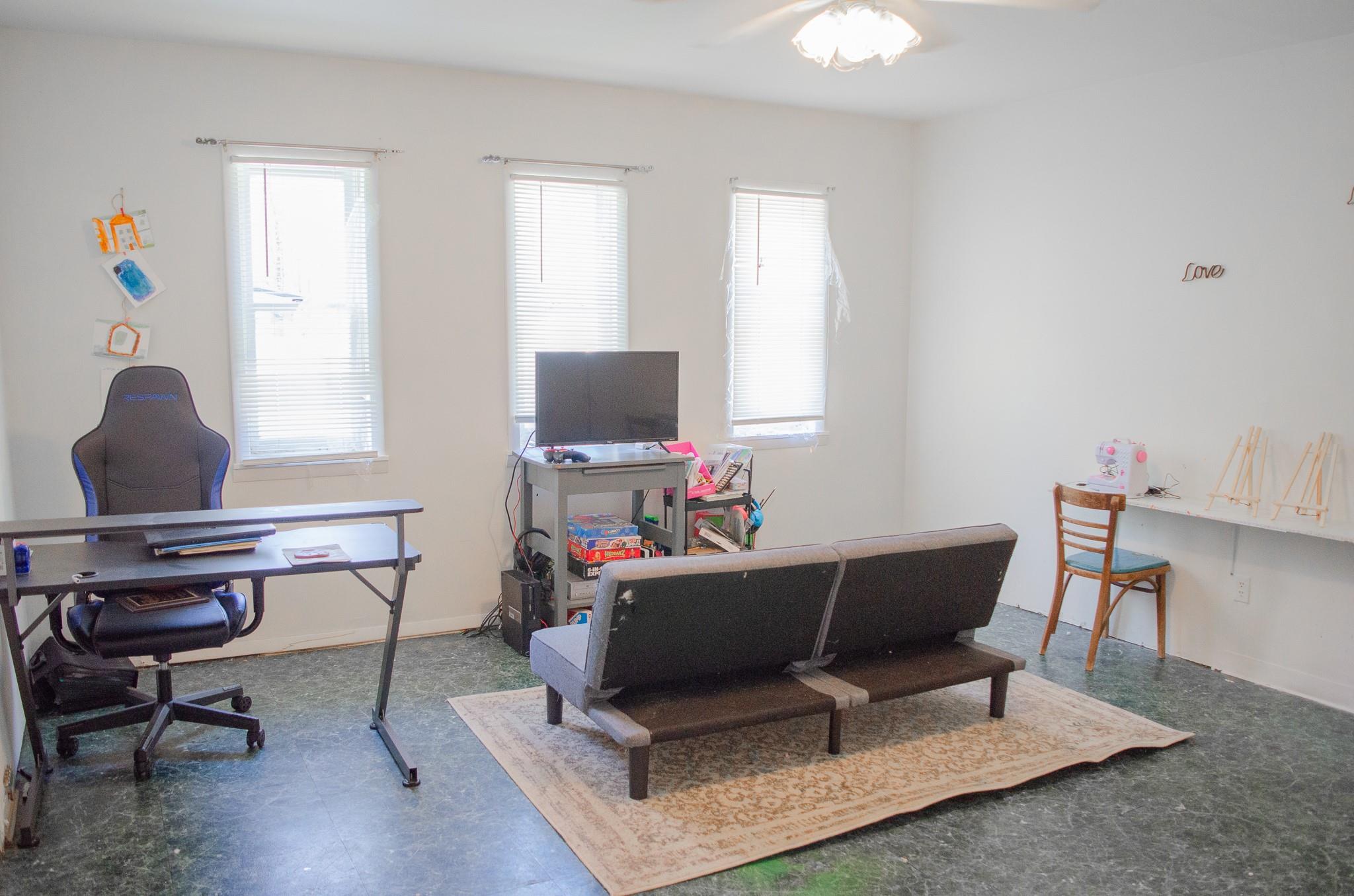 #17 photo, 32 Valk Road, Saugerties , NY 12477