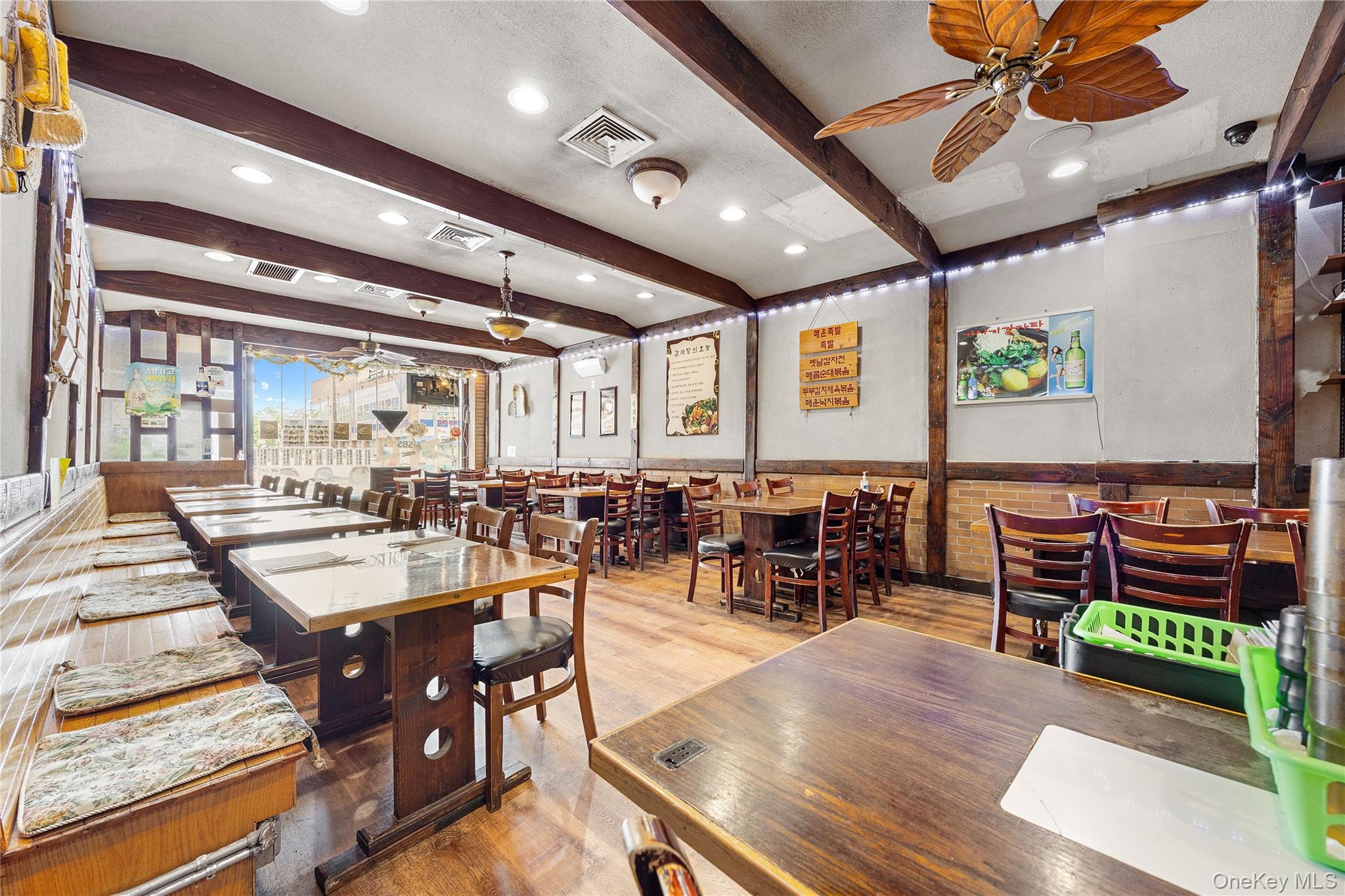 #3 photo, 152-26/28 Northern Boulevard, كوينز Flushing , NY 11354