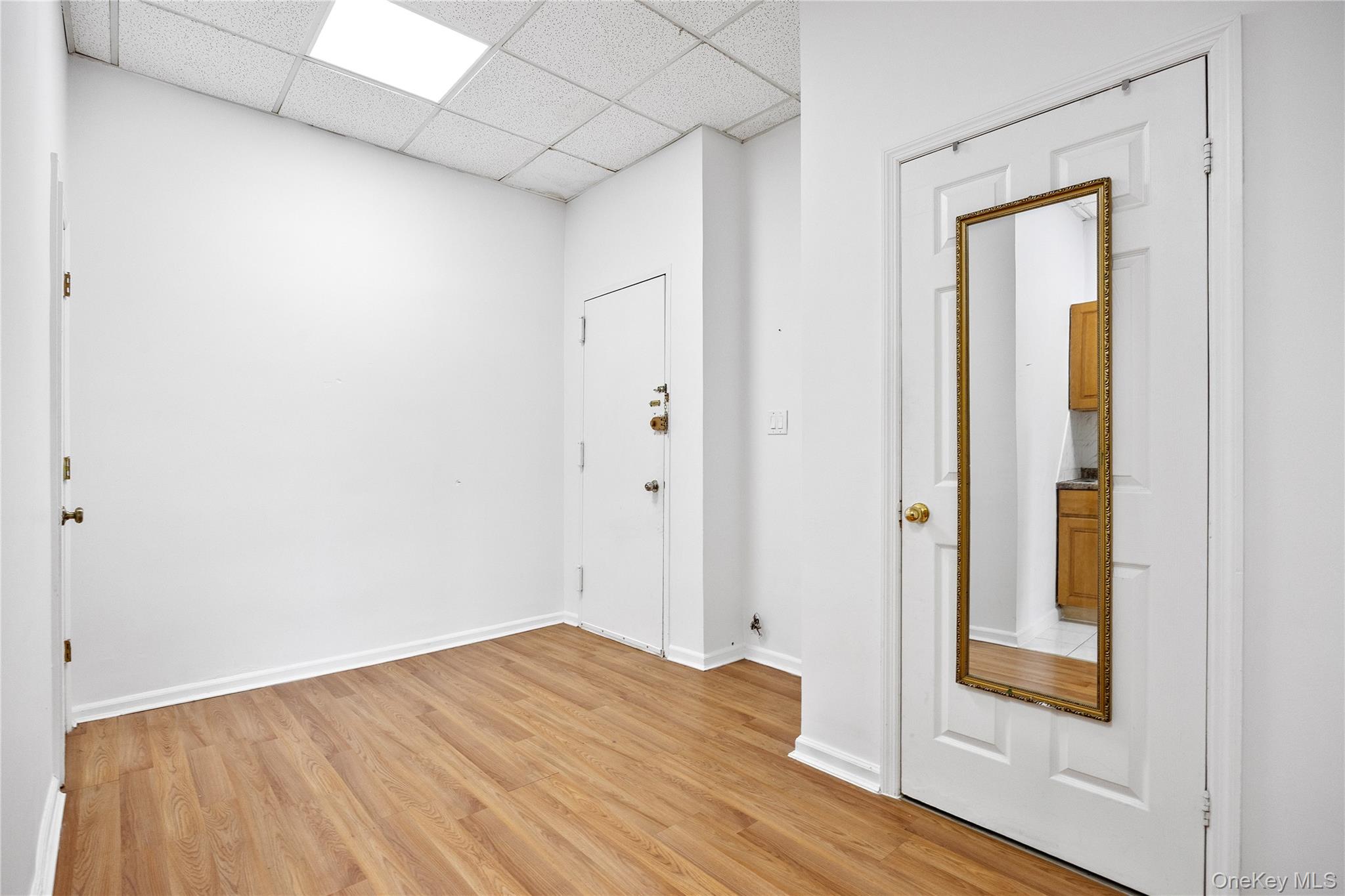 #9 photo, 152-26/28 Northern Boulevard, كوينز Flushing , NY 11354