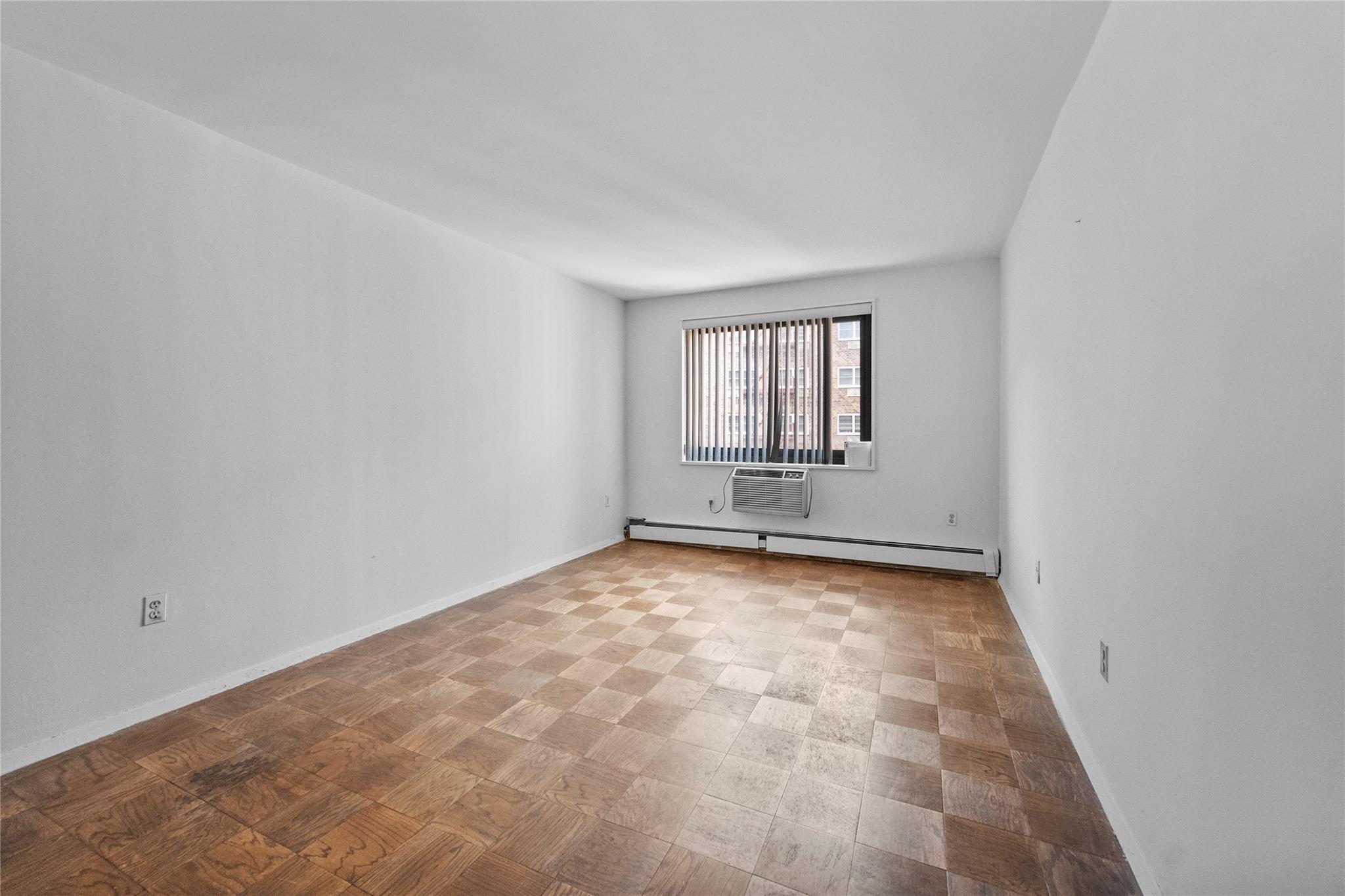 #14 photo, 100 E Hartsdale Avenue, Hartsdale , NY 10530