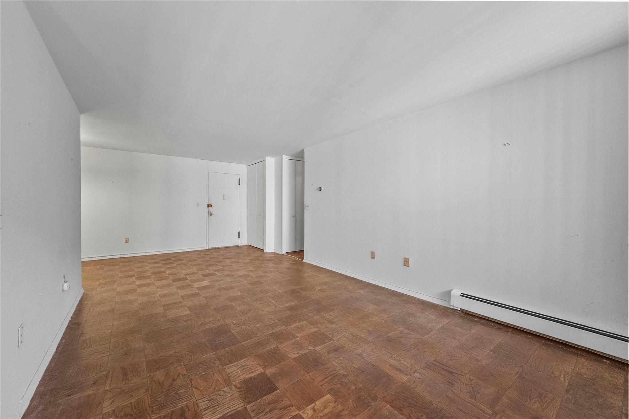 #8 photo, 100 E Hartsdale Avenue, Hartsdale , NY 10530