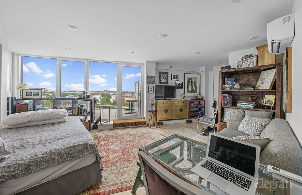 #1 photo, 733 Ocean Parkway, Kensington , NY 11230