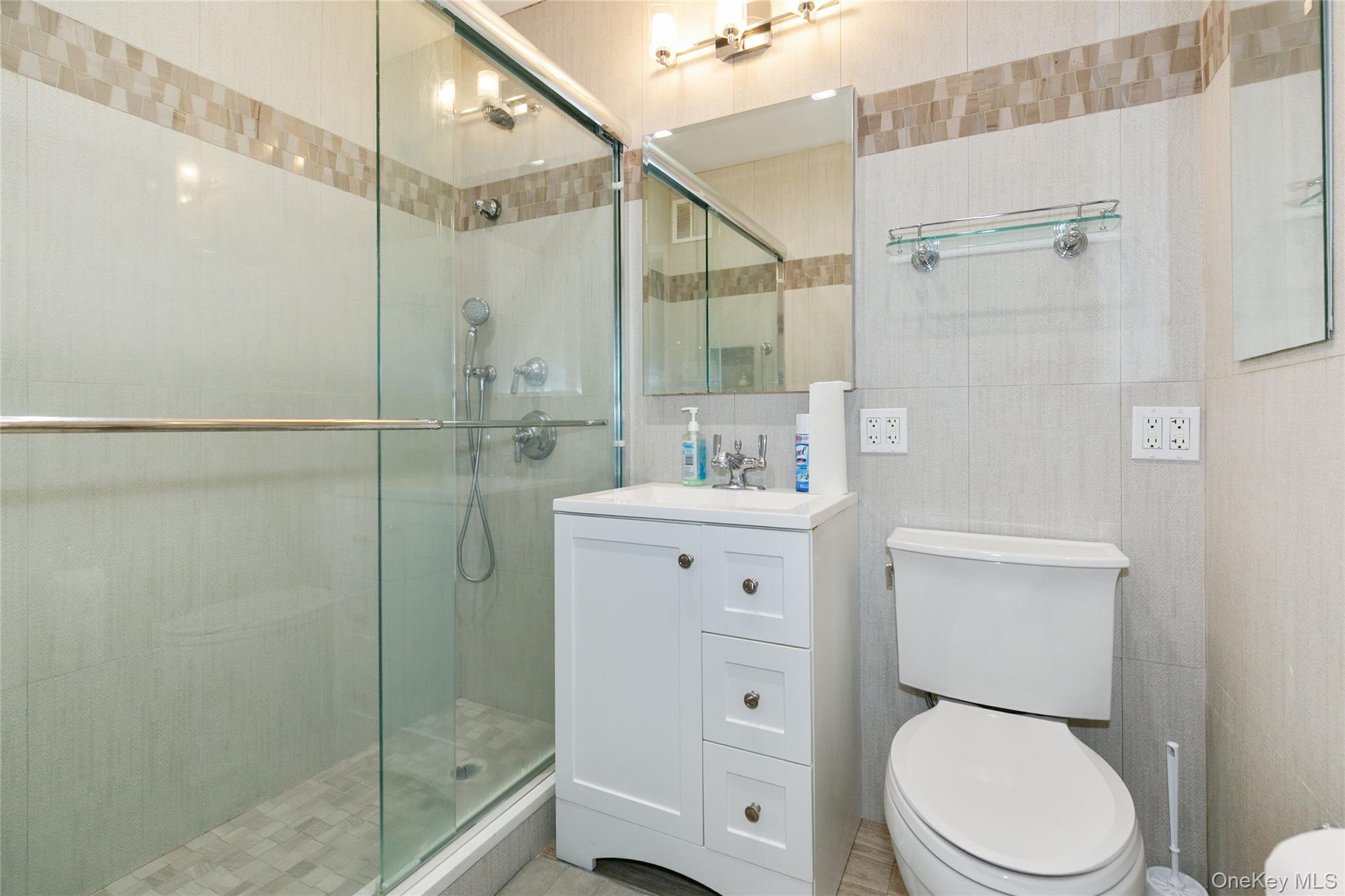 #13 photo, 40 Stoner Avenue, Great Neck Plaza , NY 11021