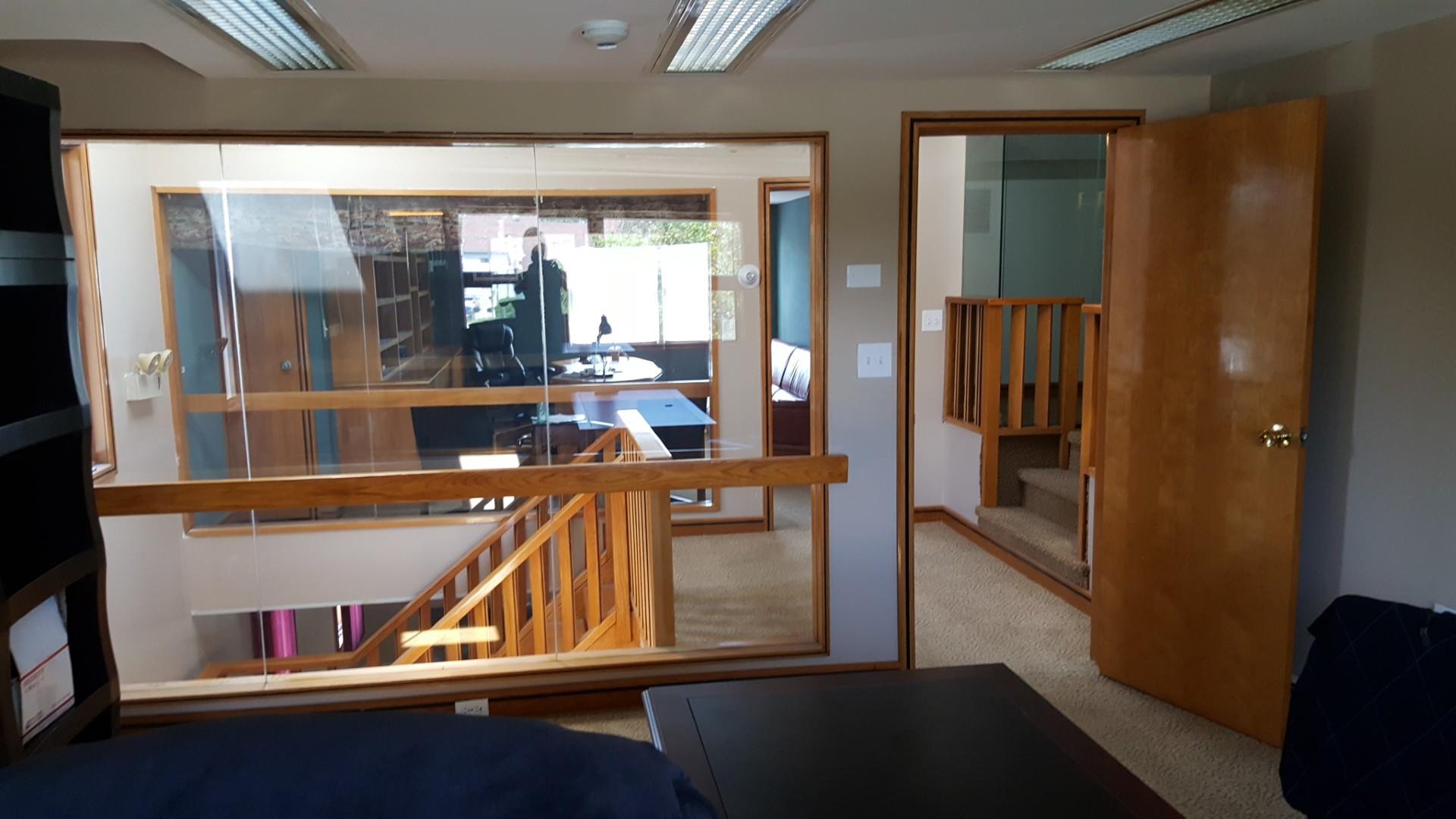 #6 photo, 103-105 Carleton Avenue, サフォーク郡 East Islip , NY 11730