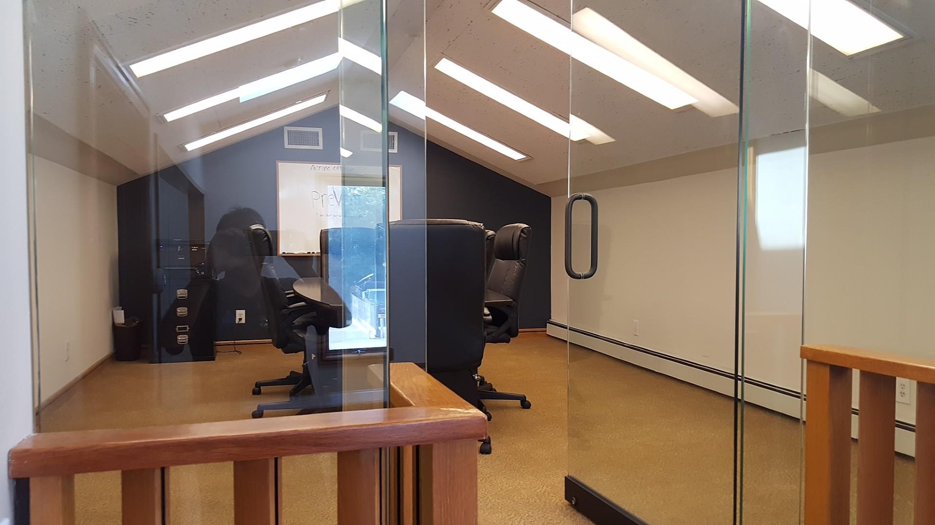 #7 photo, 103-105 Carleton Avenue, サフォーク郡 East Islip , NY 11730