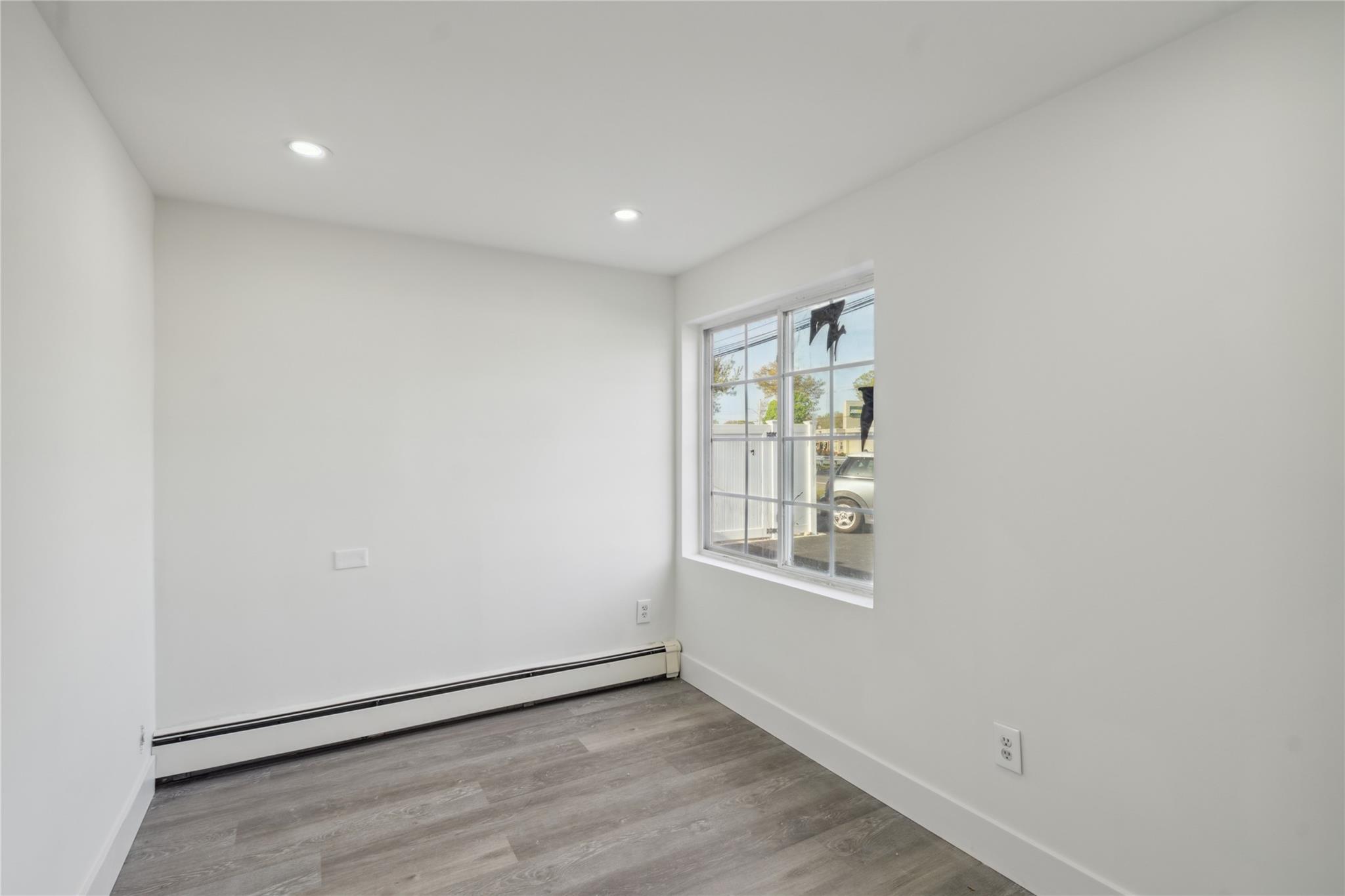 #10 photo, 675 Walt Whitman Road, サフォーク郡 Melville , NY 11747