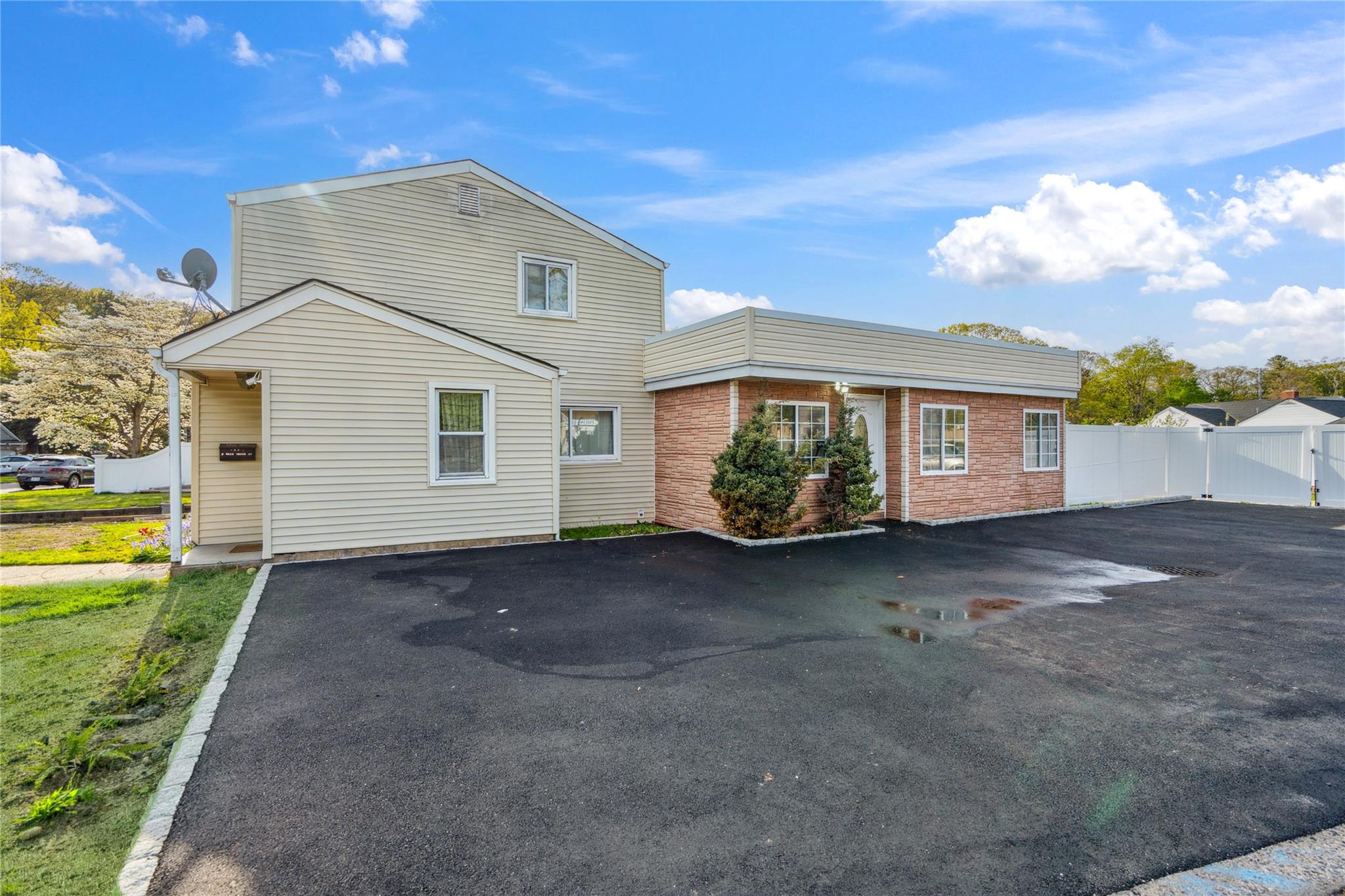 #8 photo, 675 Walt Whitman Road, サフォーク郡 Melville , NY 11747