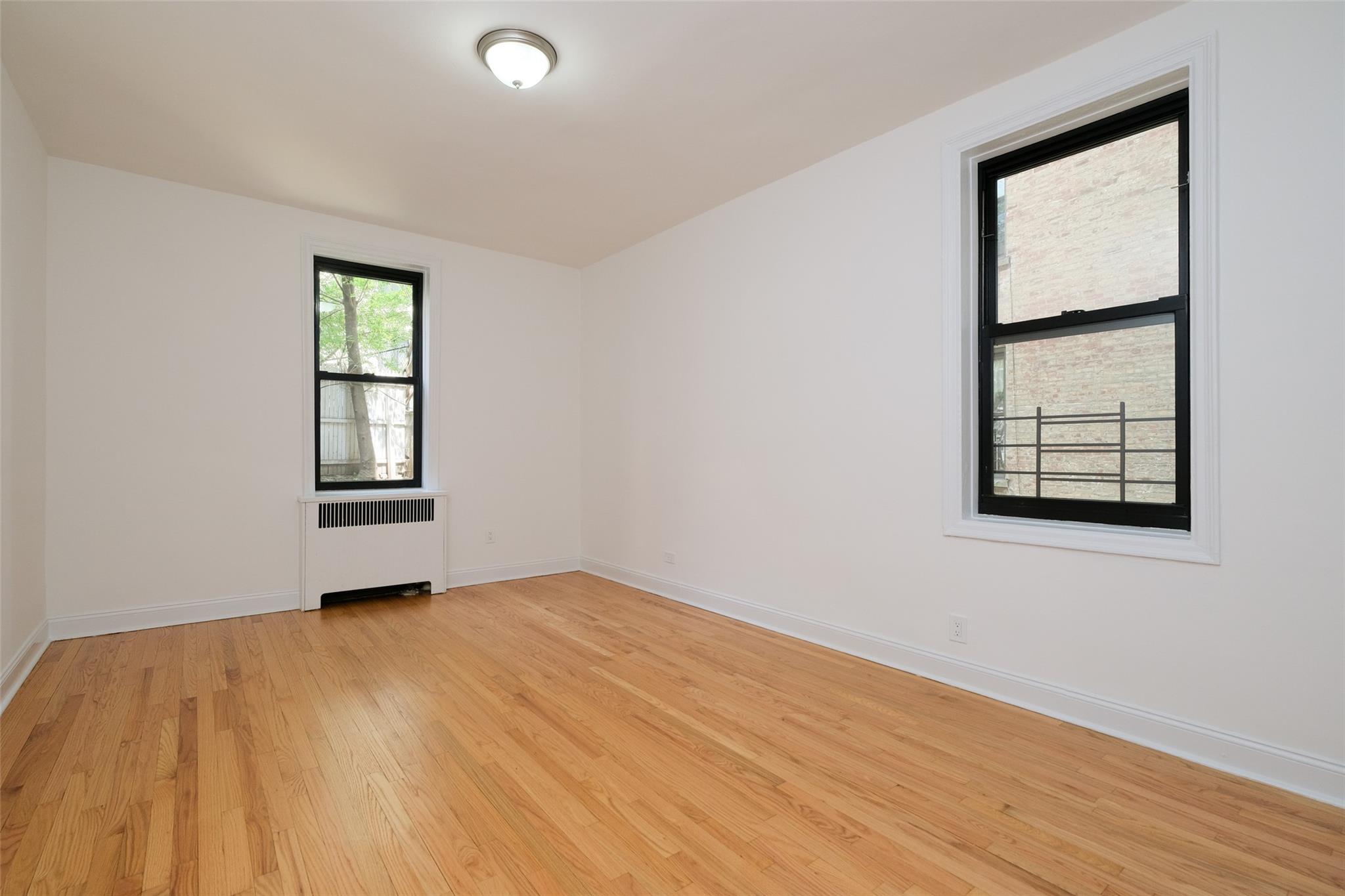 #7 photo, 340 E Mosholu Parkway, ブロンクス区 Bronx , NY 10458