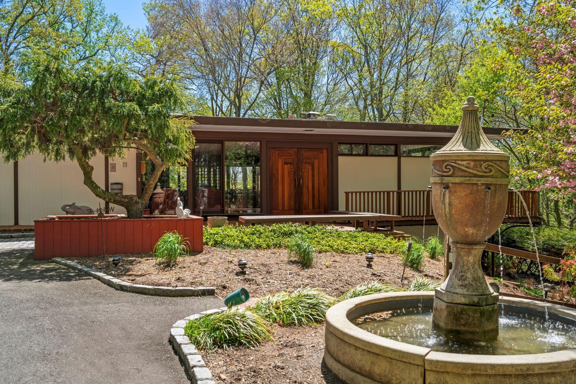 #1 photo, 11 South Road, 長島 Oyster Bay Cove , NY 11771