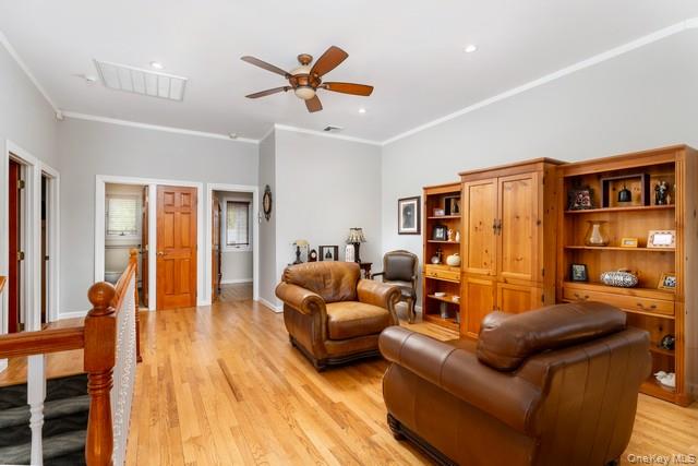 #18 photo, 65 N Country Road, サフォーク郡 Shoreham , NY 11786