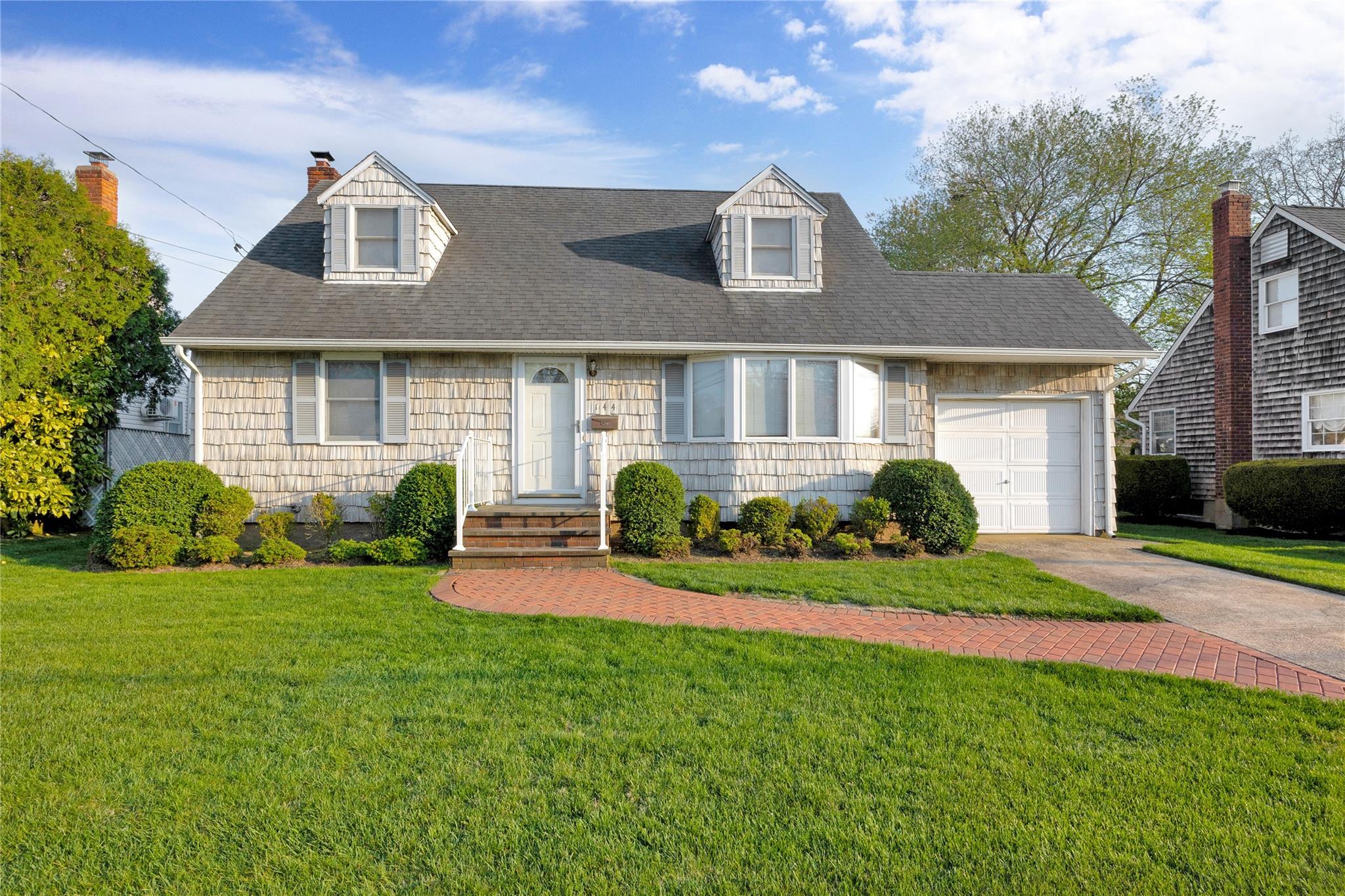 #1 photo, 144 Willard Avenue, Farmingdale , NY 11735