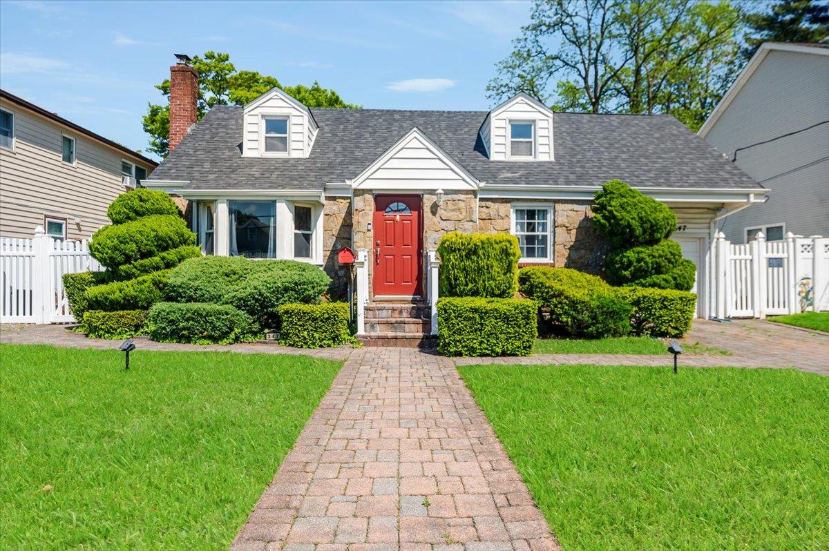 #1 photo, 347 Star Street, East Meadow , NY 11554