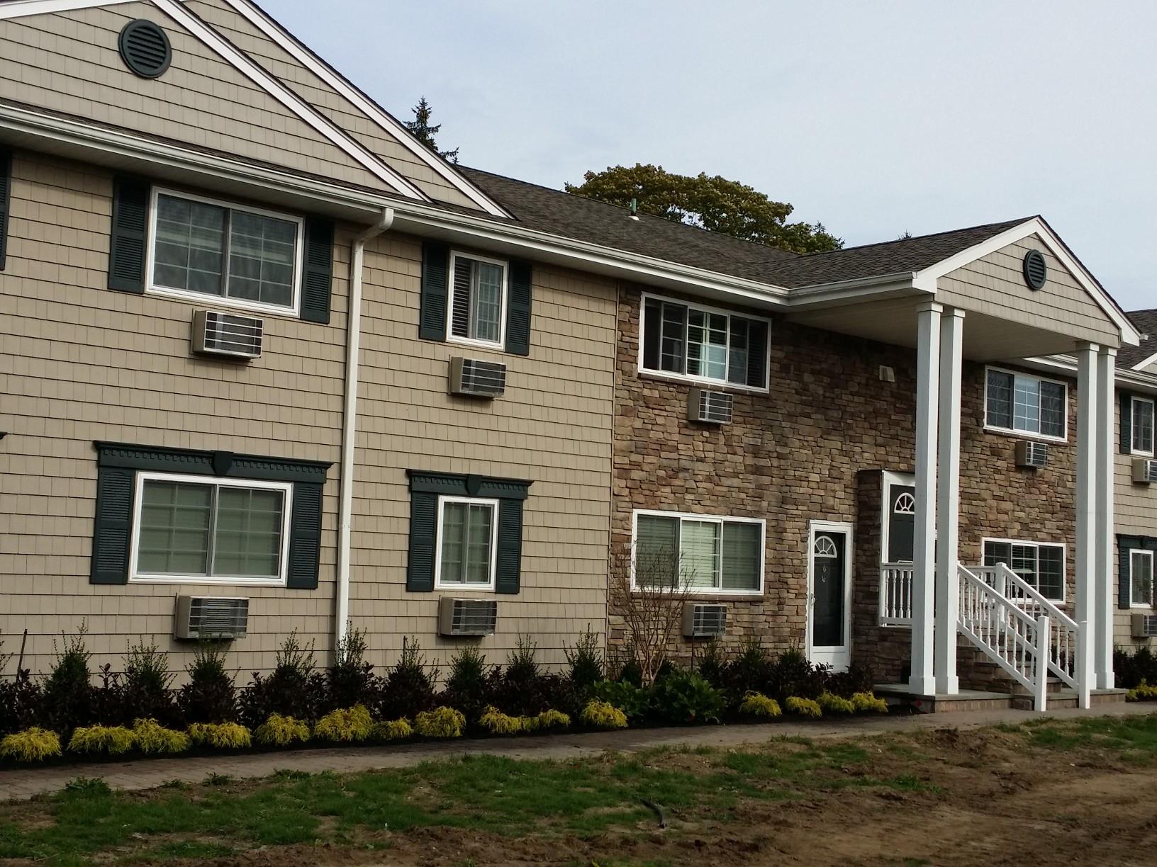#1 photo, 323 Brook Avenue, Bay Shore , NY 11706
