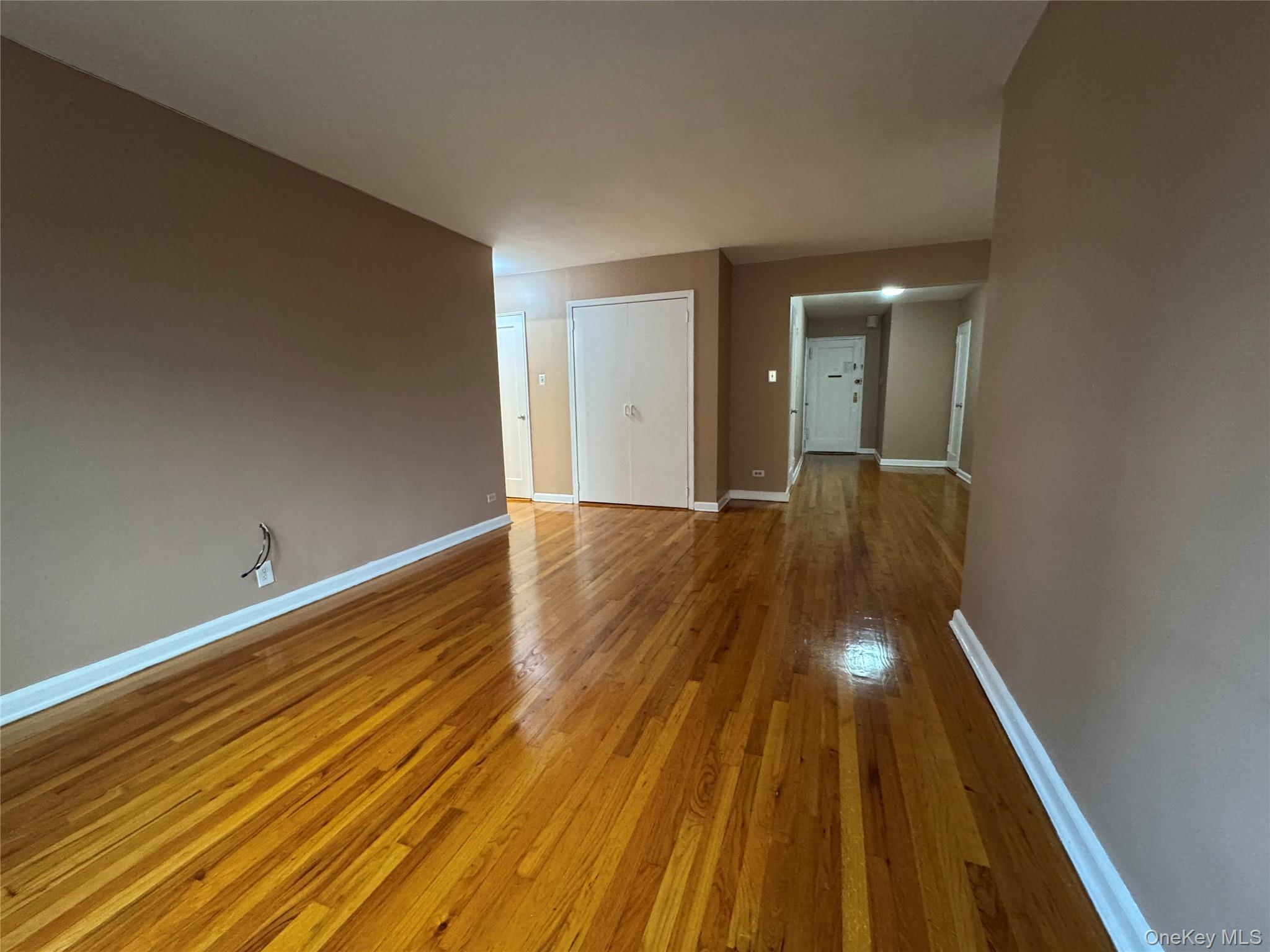 #10 photo, 13909 84th Drive, Briarwood , NY 11435