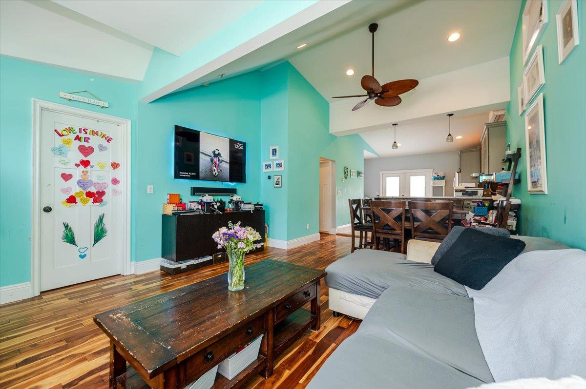 #6 photo, 100 California Street, ناسو Long Beach , NY 11561