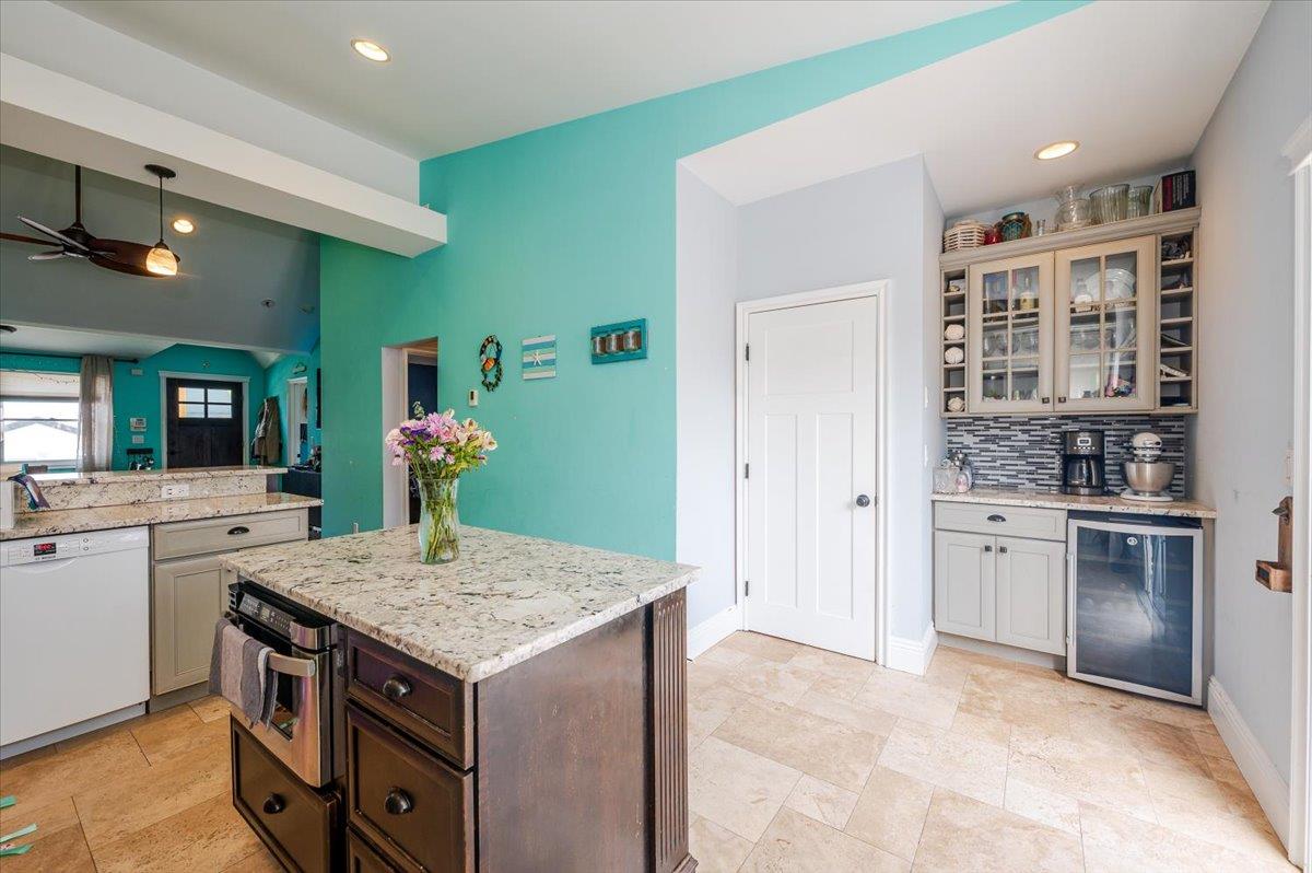 #9 photo, 100 California Street, ناسو Long Beach , NY 11561