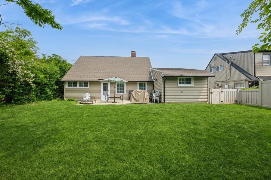 #19 photo, 59 Springtime Ln S, Levittown , NY 11756