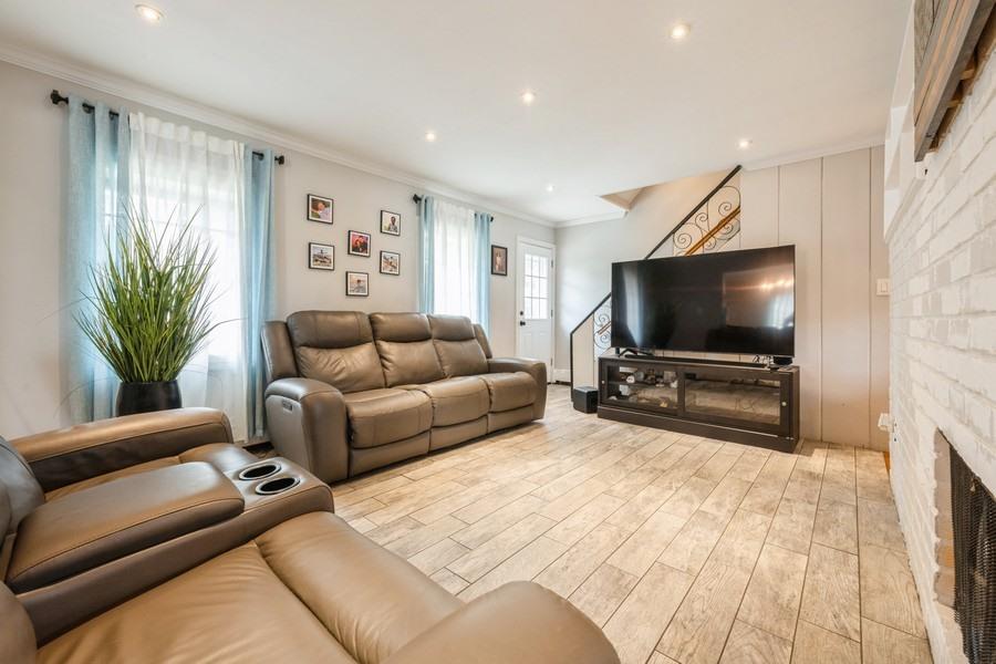 #3 photo, 59 Springtime Ln S, Levittown , NY 11756